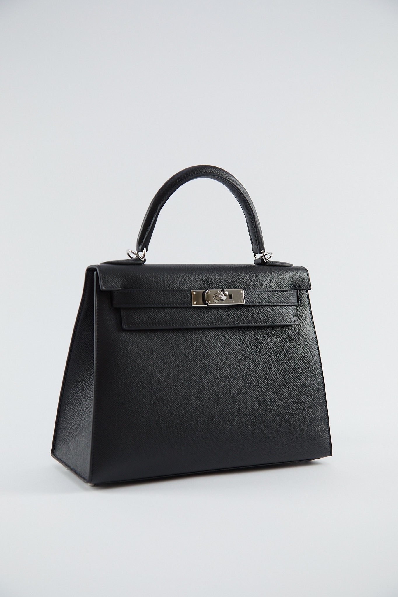 HERMÈS KELLY 28CM BLACK Epsom Leather with Palladium Hardware