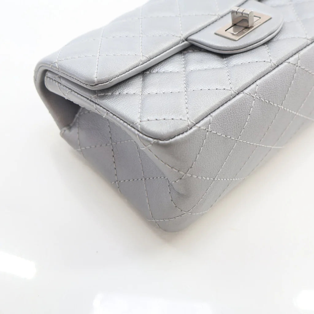 Chanel 224 Metallic Silver Calfskin Reissue L-6NY5QJ