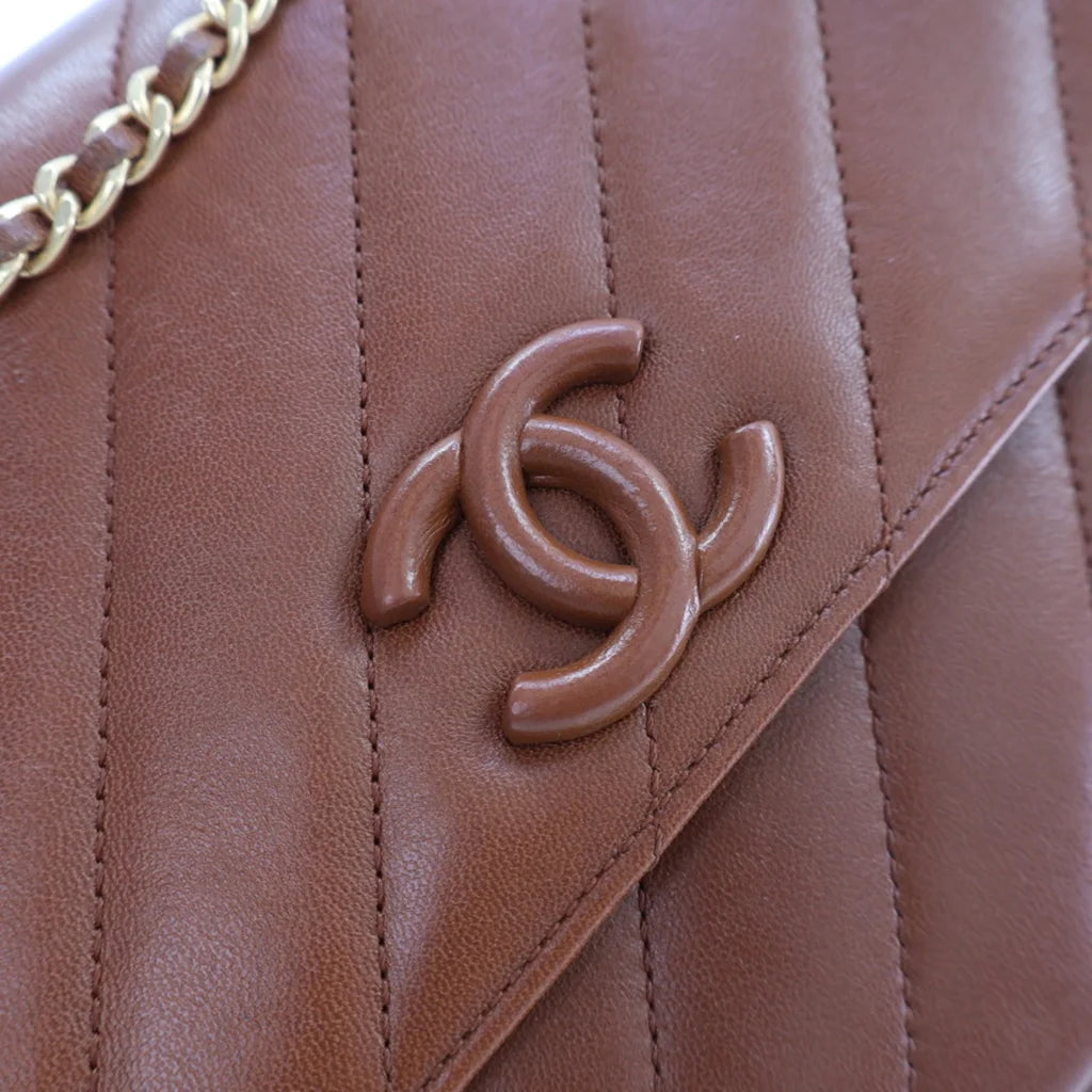 Chanel Brown Lambskin CC Signature Flap L-6THJQQ