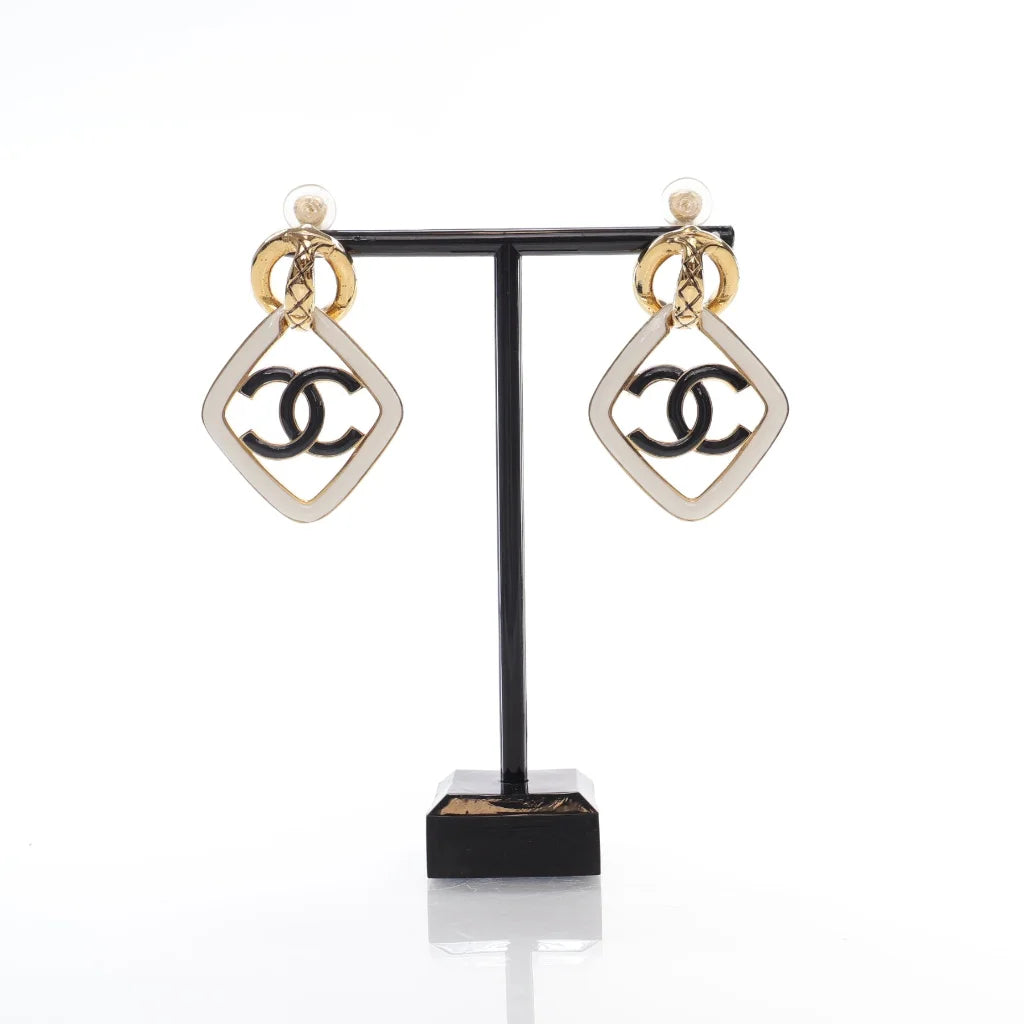 Chanel 22S Diamond Clip On Earrings GHW L-BZ0C45