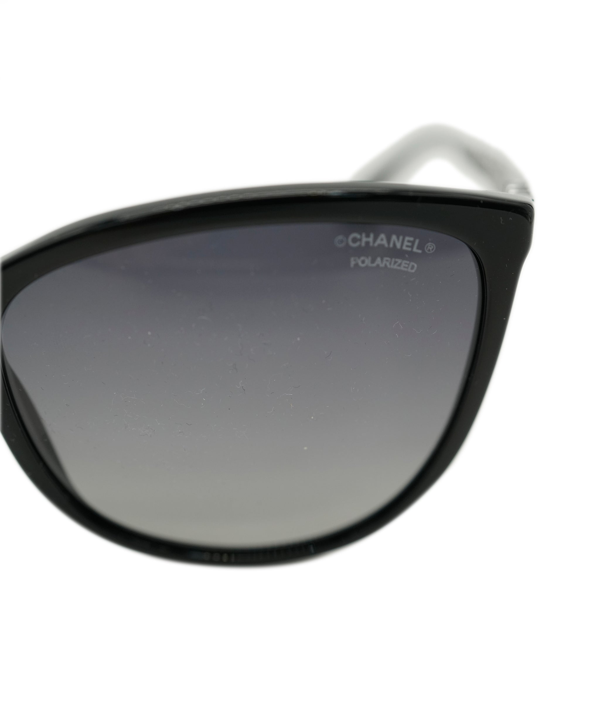 Chanel Black Sunglasses With Quilted Frame Detail ALC1715