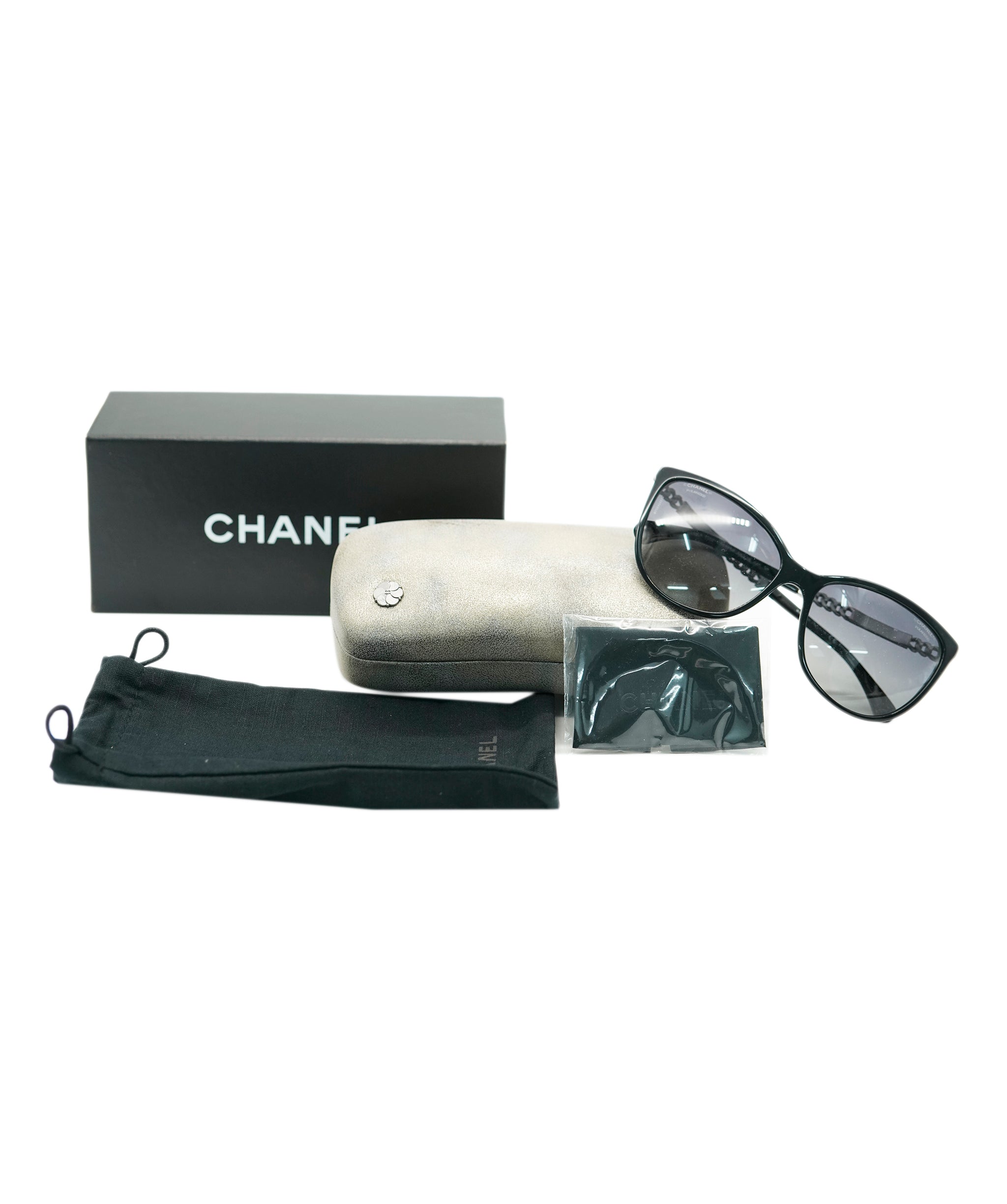 Chanel Black Sunglasses With Quilted Frame Detail ALC1715