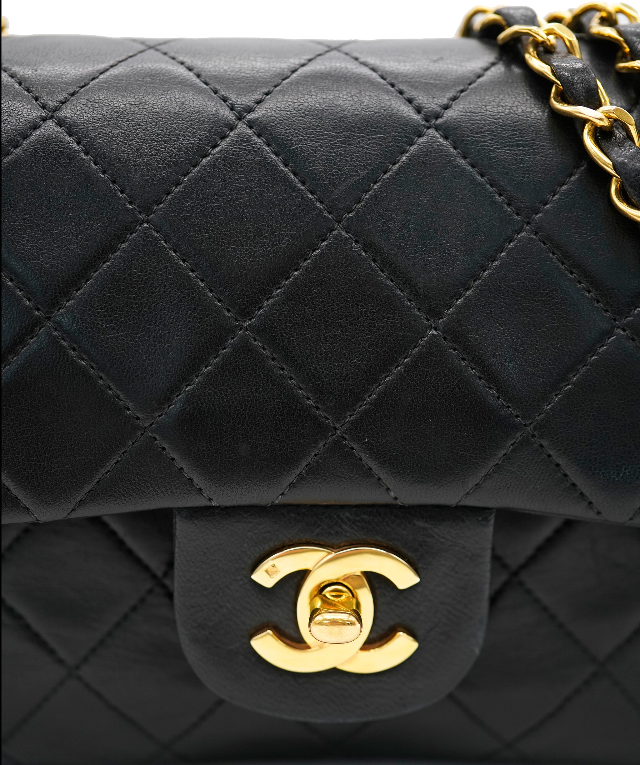 CHANEL VINTAGE CLASSIC FLAP SMALL CHAIN SHOULDER BAG BLACK LAMB SKIN 90248823 DBXS0655