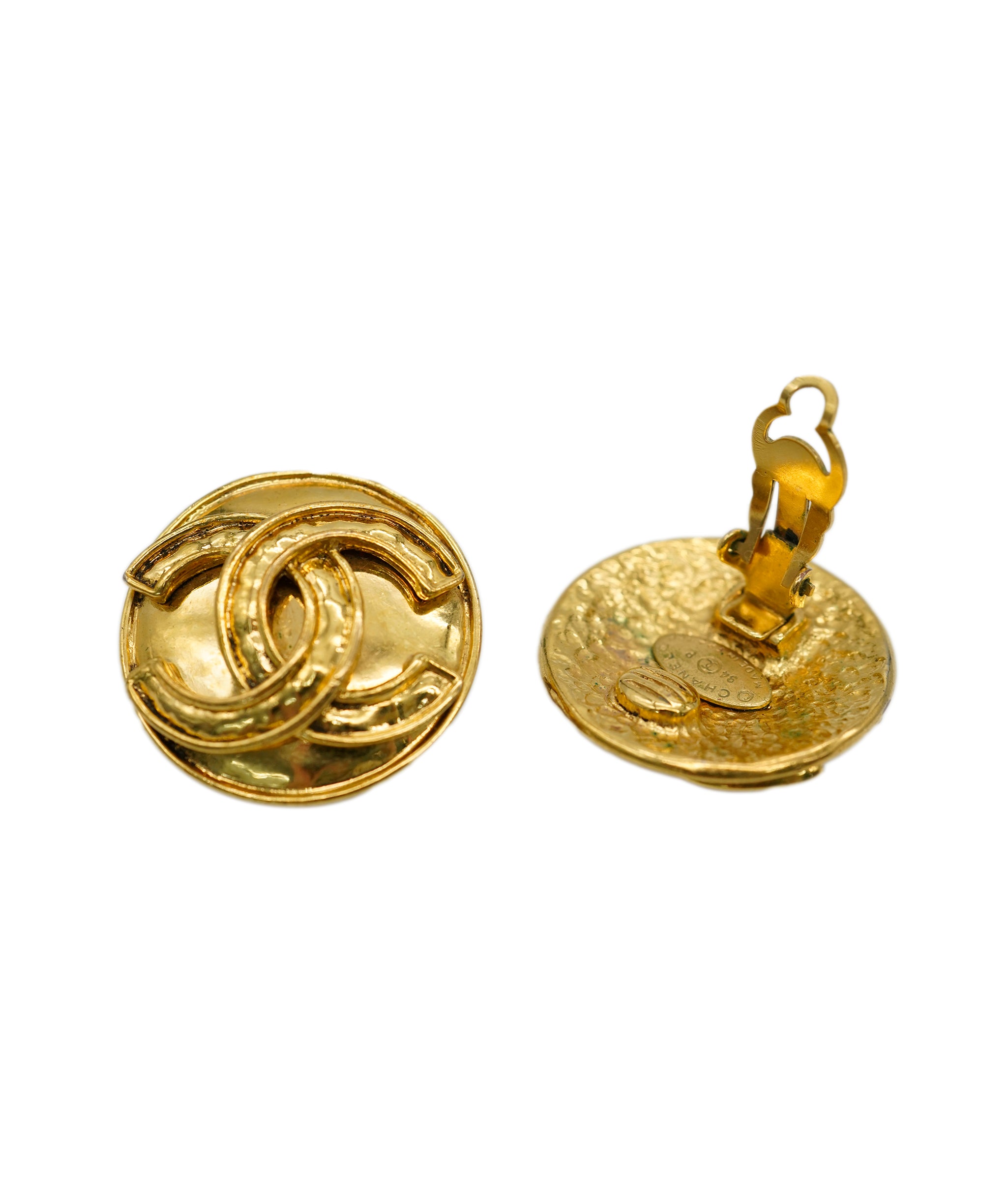 Chanel vintage gold CC clips on earrings AJL0200