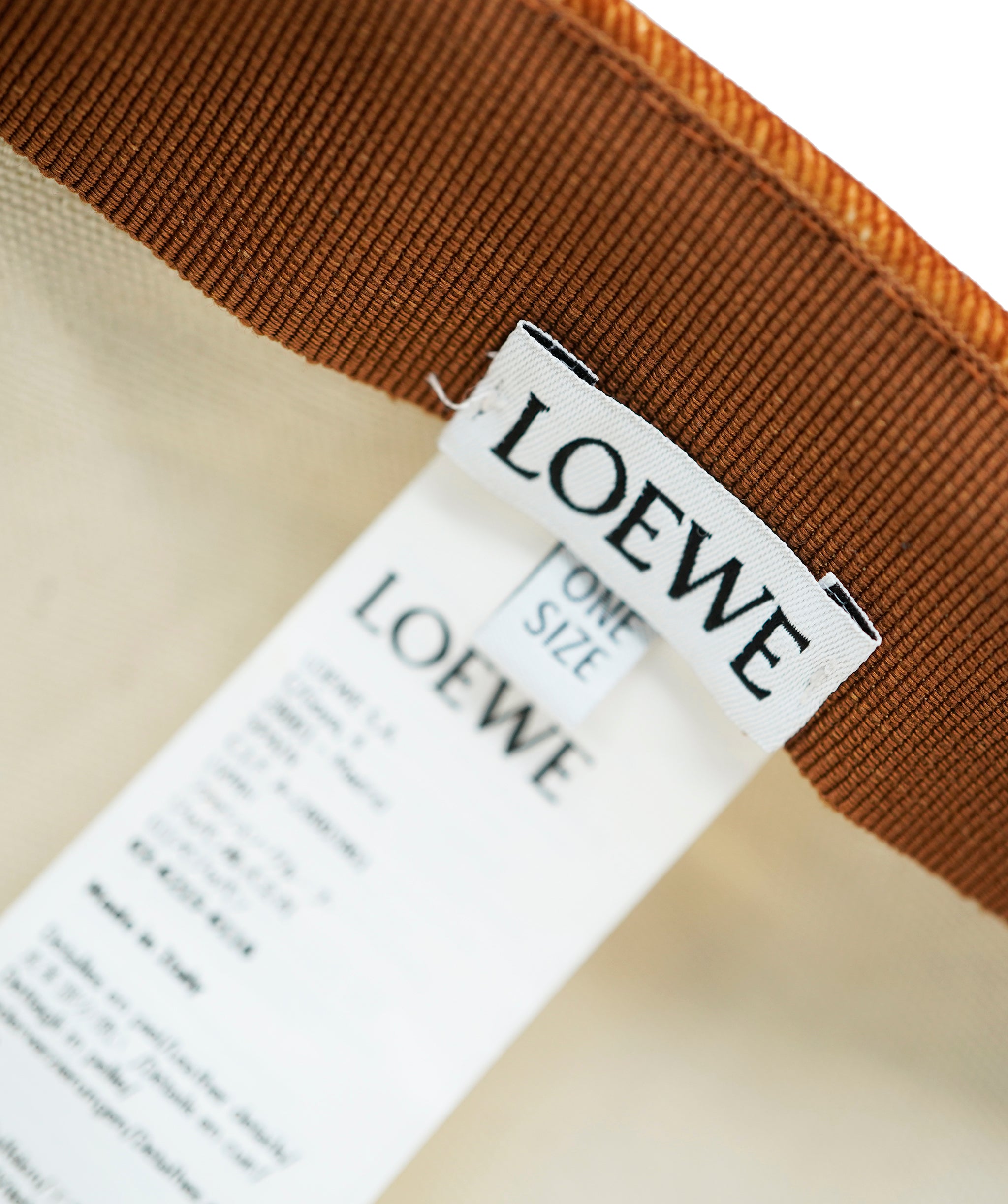 Loewe Rustic Copper Cap With Anagram  ALL0813