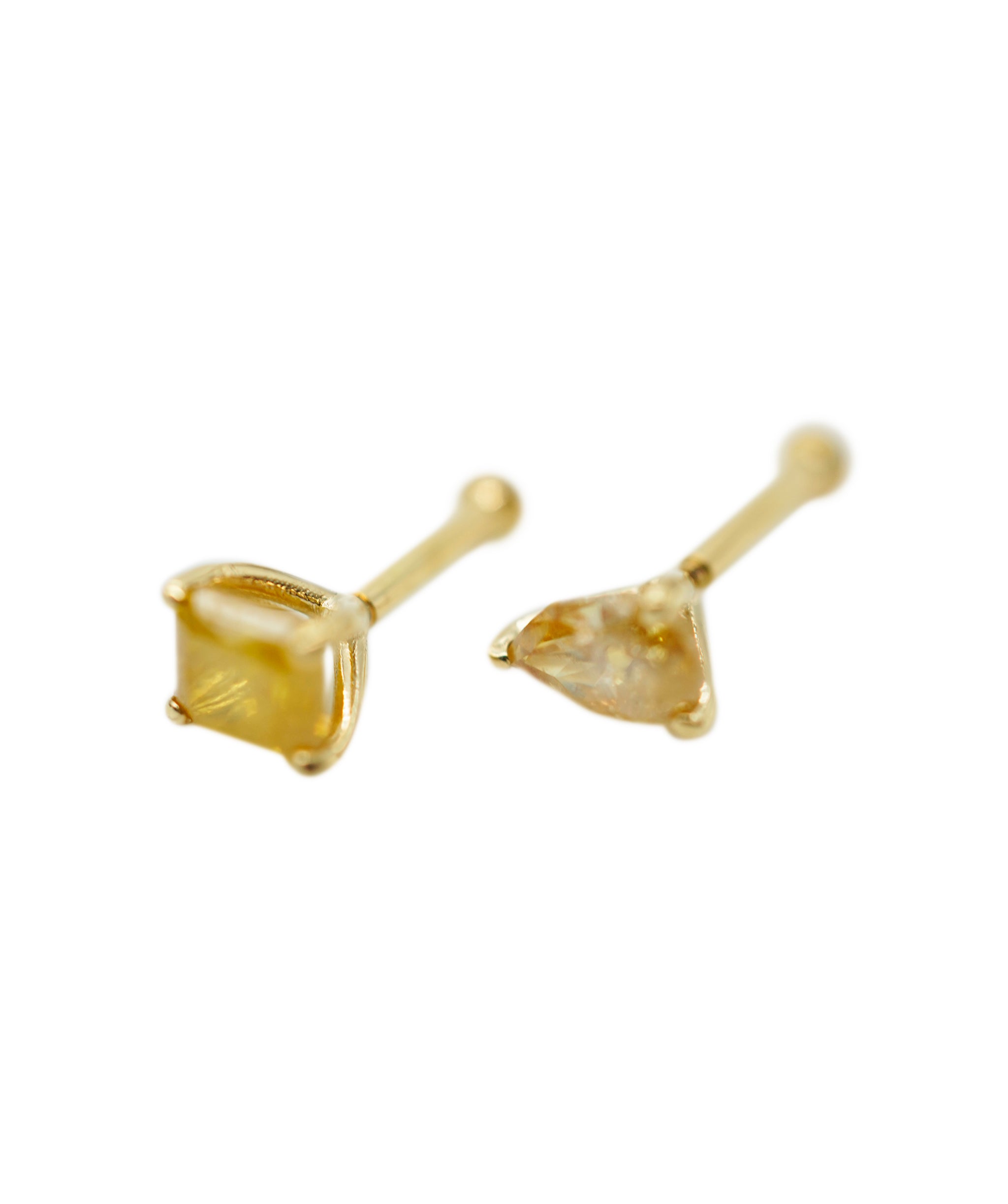 0.49ct & 0.5ct Mix Shape Rough Cut pair of Diamonds Set In 18K Y Gold Ear Piercing ANL-S28-151