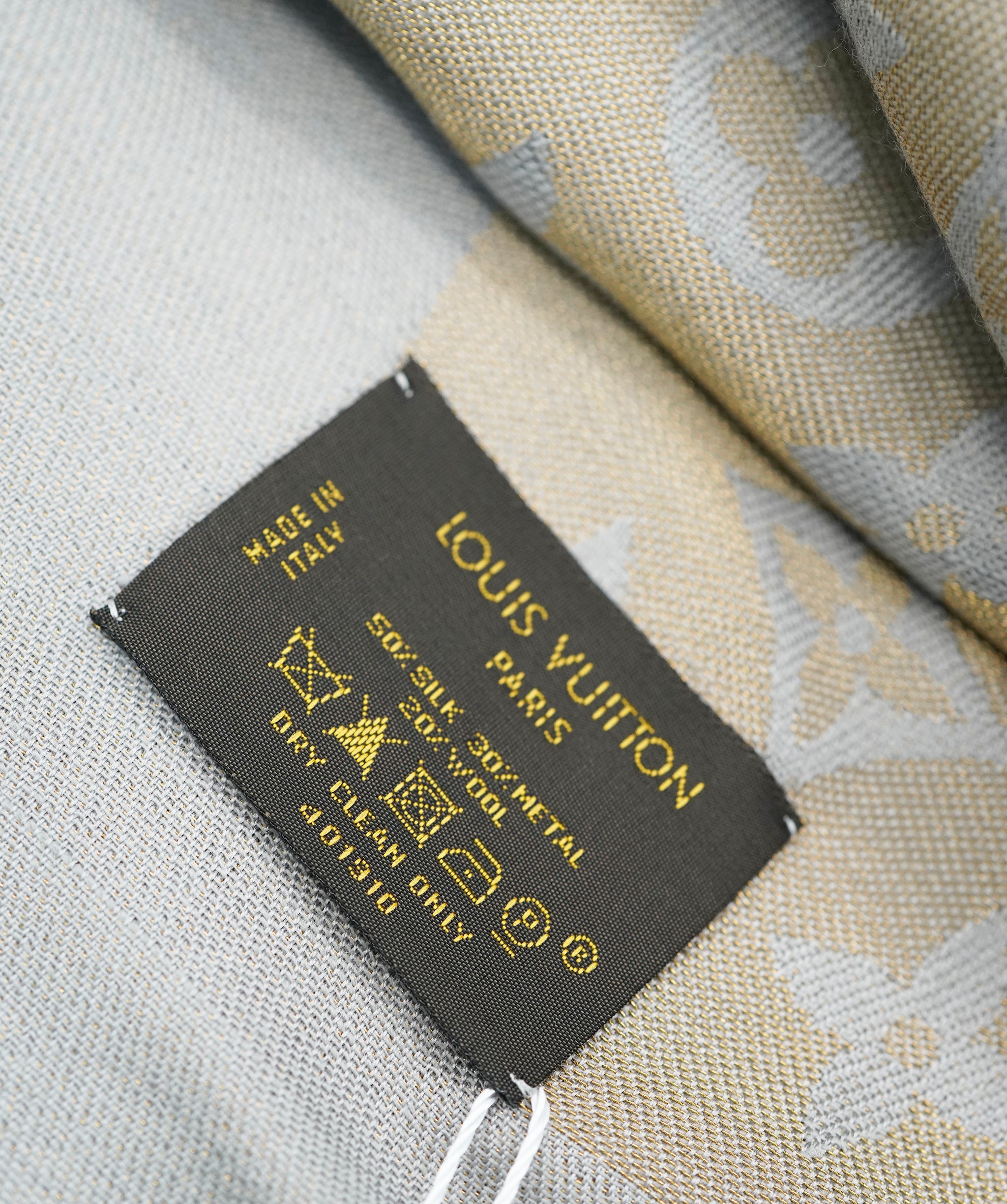 Louis Vuitton Monogram Gold and Blue Silk Scarf  ALC1878