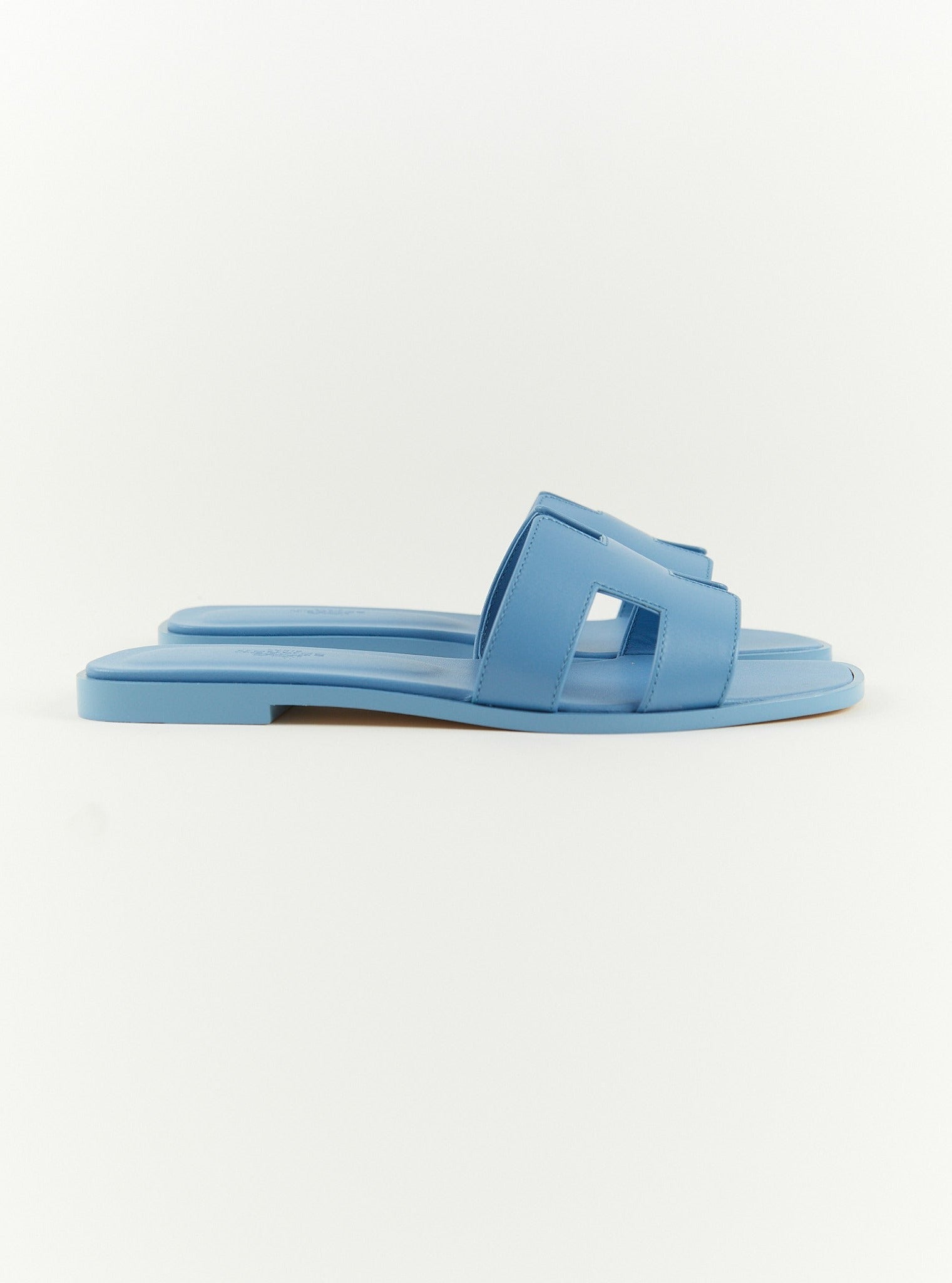 HERMÈS ORAN SANDAL BLUE CAMEO - Size 37