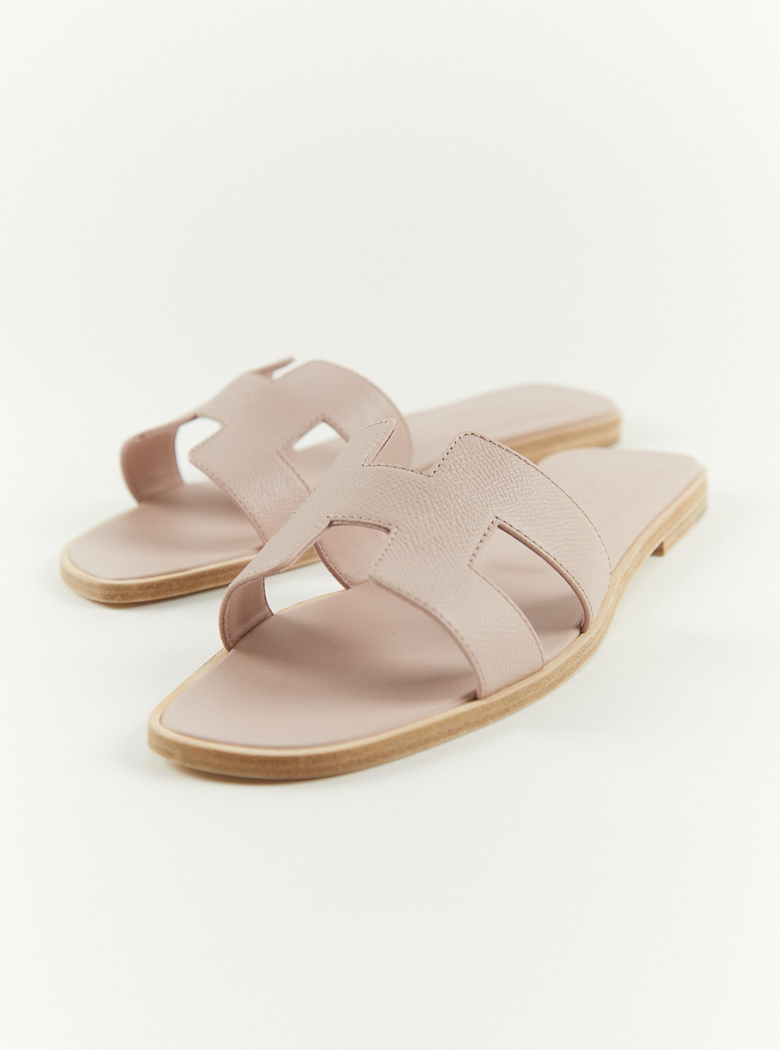 HERMÈS ORAN SANDAL Rose Porcelaine - Size 40