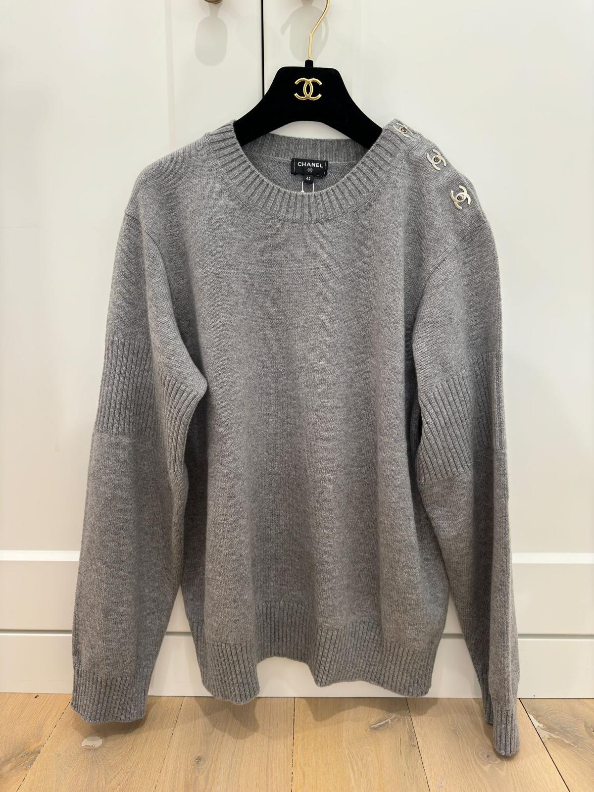 Chanel Grey Cashmere Top with CC Turnlock PHW ASC5362