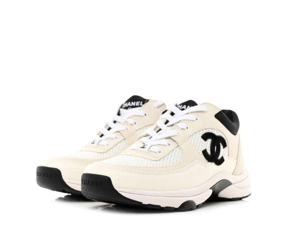 Chanel Trainers - White / Black CC Logo Size 39 SKC1815