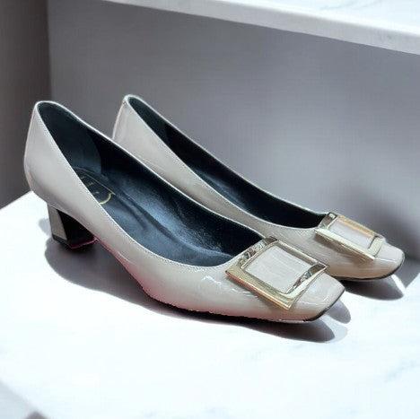 2. Roger Vivier Grey Belle Vivier Patent Leather Court Shoes - 38.5