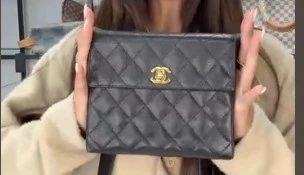 C25022486 Chanel Square One Sho Black Caviar