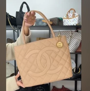 C26022860 Chanel Medallion Tote Beige Caviar