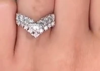 Diamond V ring in Pt900 - D0.70ct AE6597 JJC0285