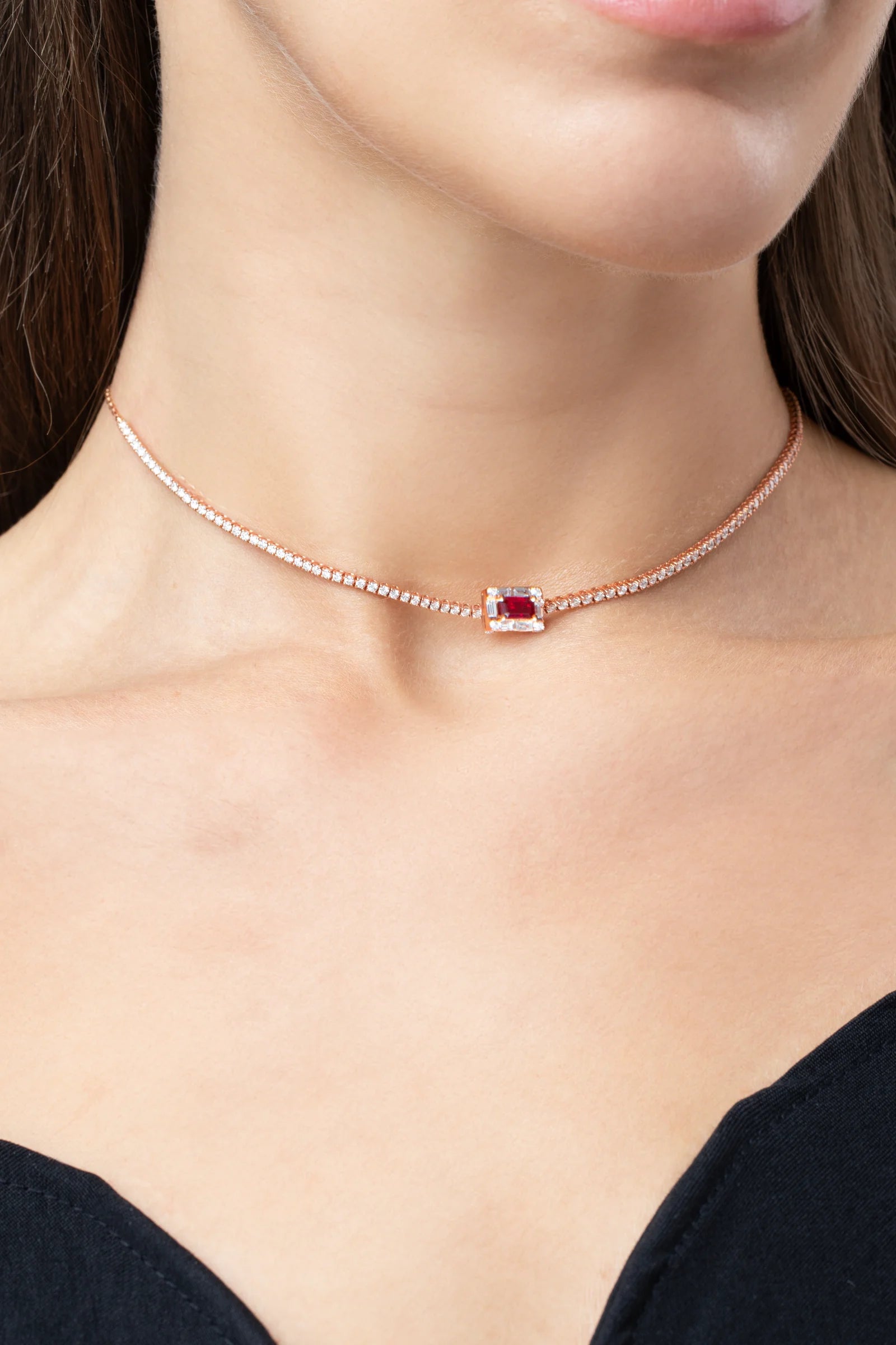 18K RG / DIA & RUBY
NECKLACE
18K RG: 9.01 RD: 2/
RUBY:0.67/
 VE0385PR1