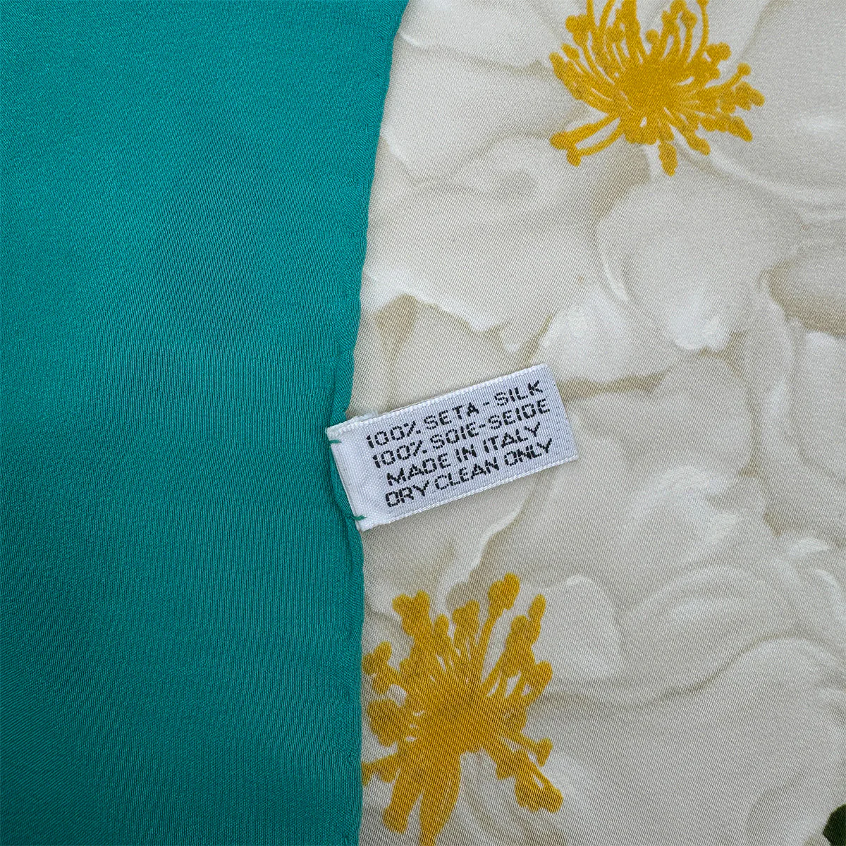 VINTAGE CHANEL CAMELLIA SCARF EMERALD GREEN SILK 90323162