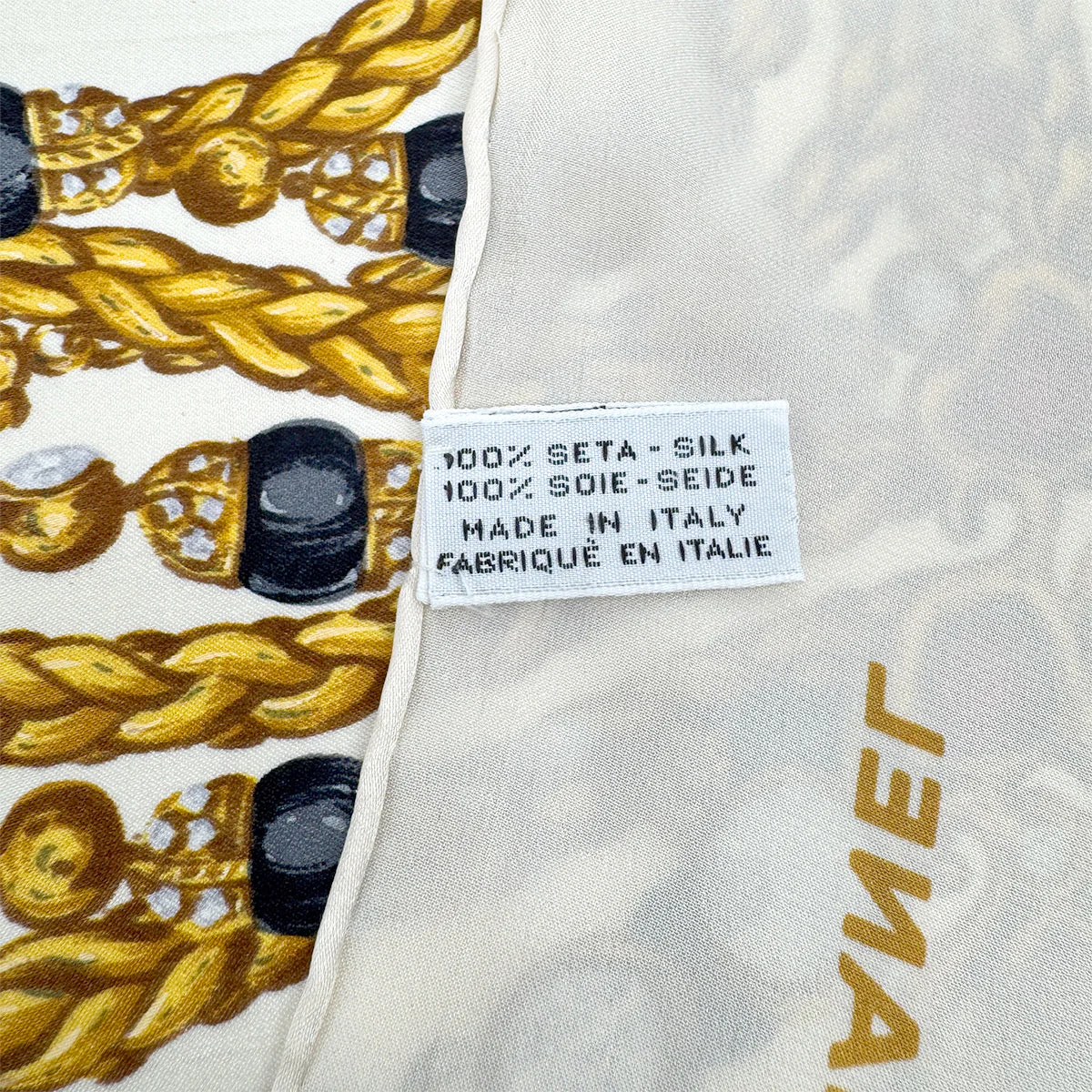 VINTAGE CHANEL JEWELRY PATTERN SCARF WHITE SILK 90323160