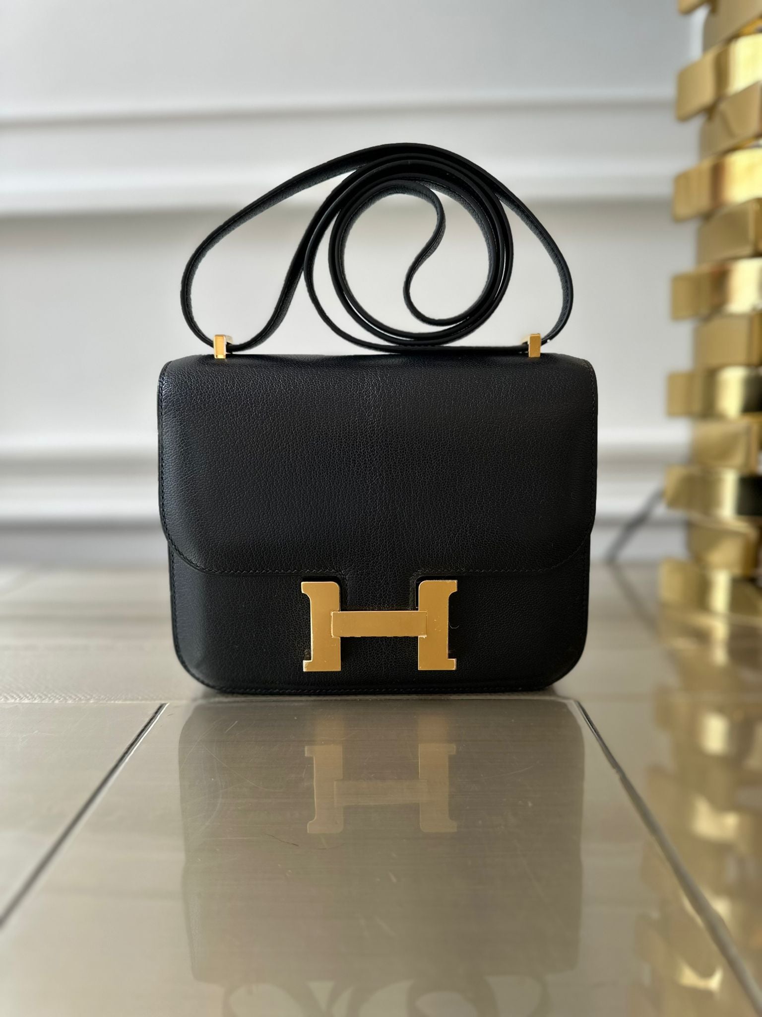 HERMÈS CONSTANCE 18CM BLACK Chevre Leather with Gold Hardware