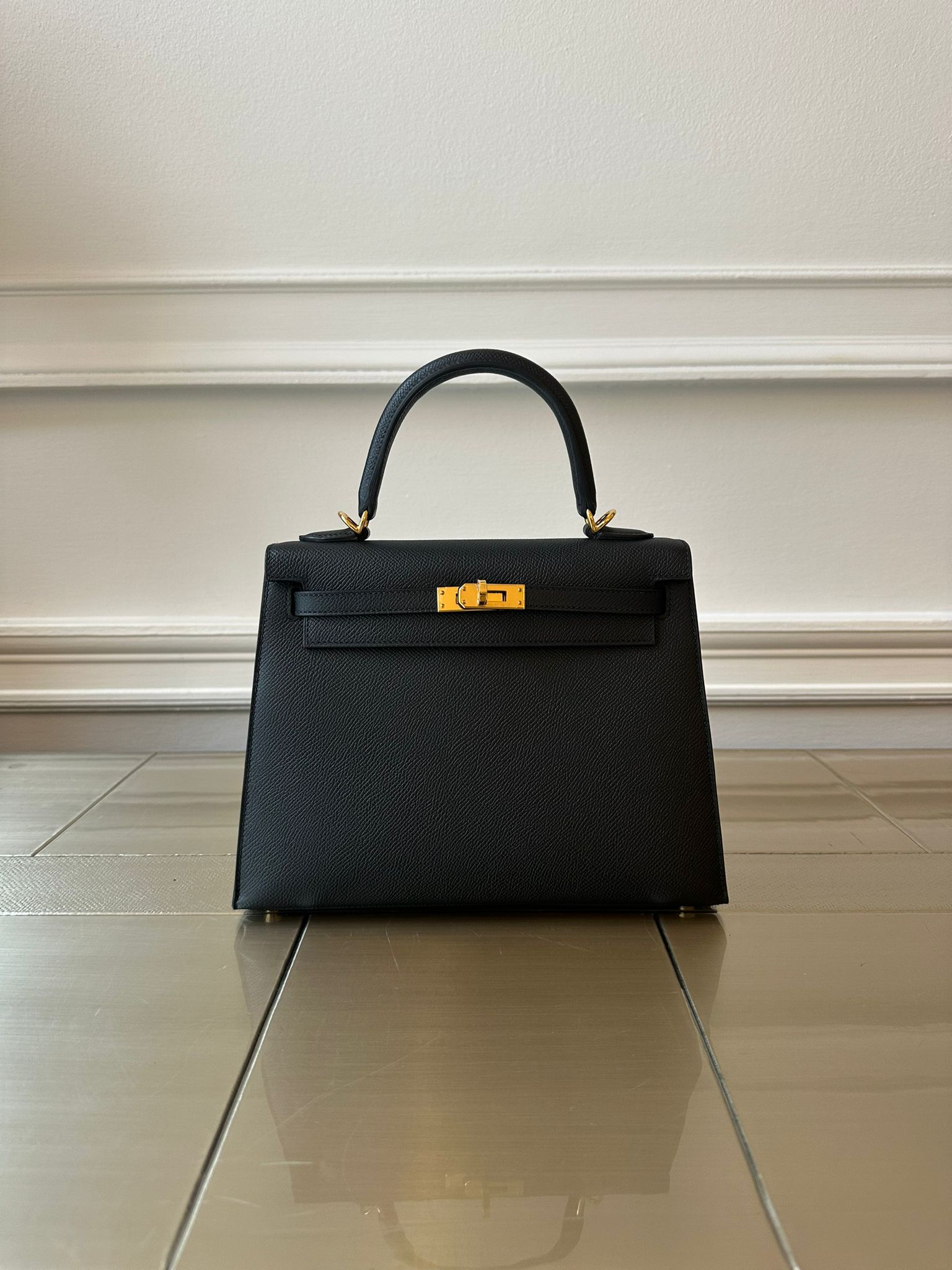 HERMÈS KELLY 25CM BLACK Epsom Leather with Gold Hardware