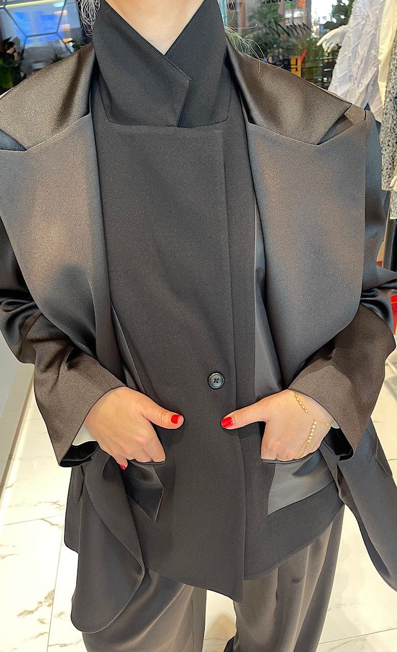 ASYA K. OVERSIZED DOUBLE LAYERED BLAZER "CITLALI" ( السترة)