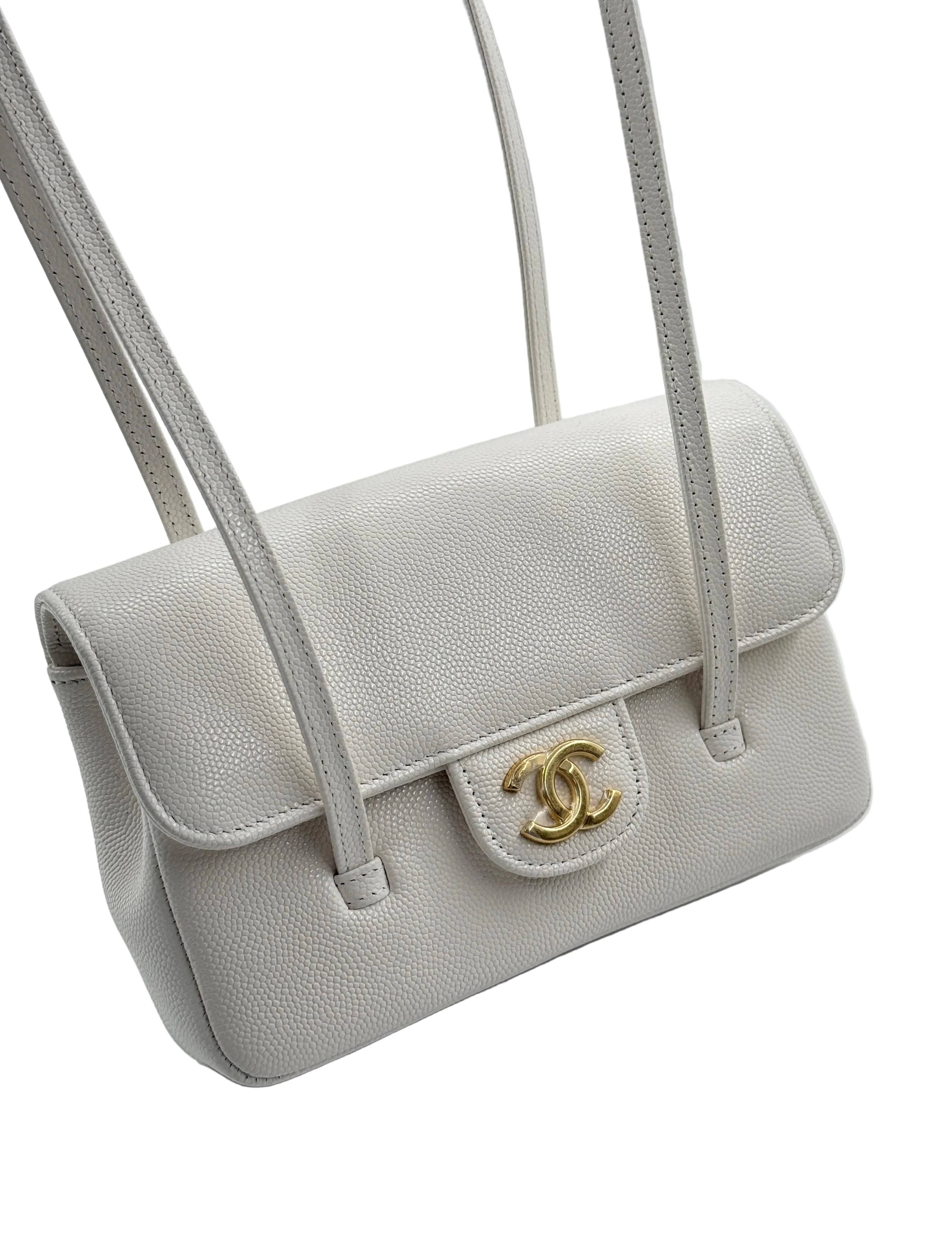 Aureon Group Limited *LONDON LOCATED* CHANEL 26 MINI FLAP BAG WHITE Grained Shiny Calfskin with Gold-Tone Metal