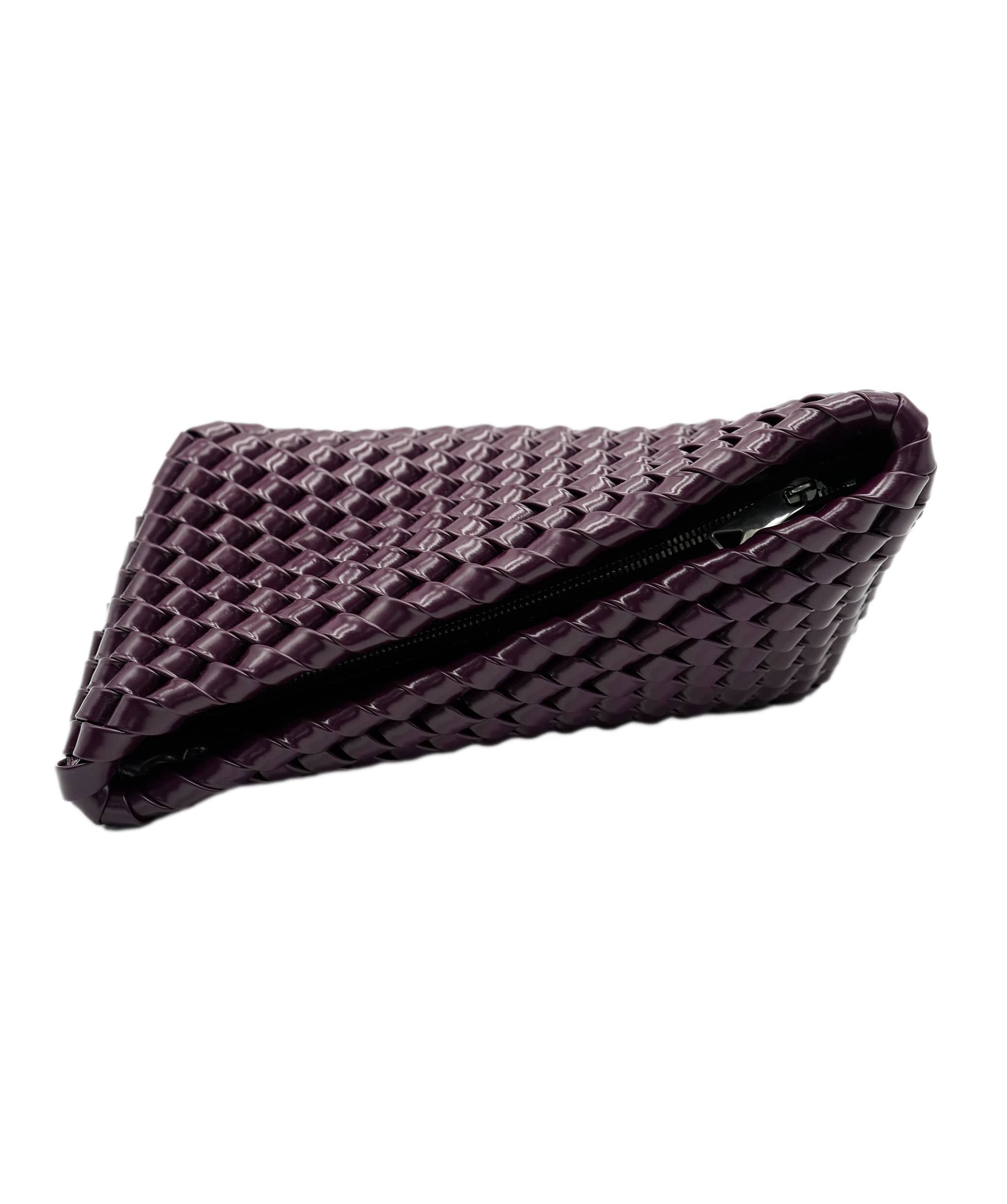 Bottega Bottega veneta mystic intrecciato woven leather clutch AGL2460