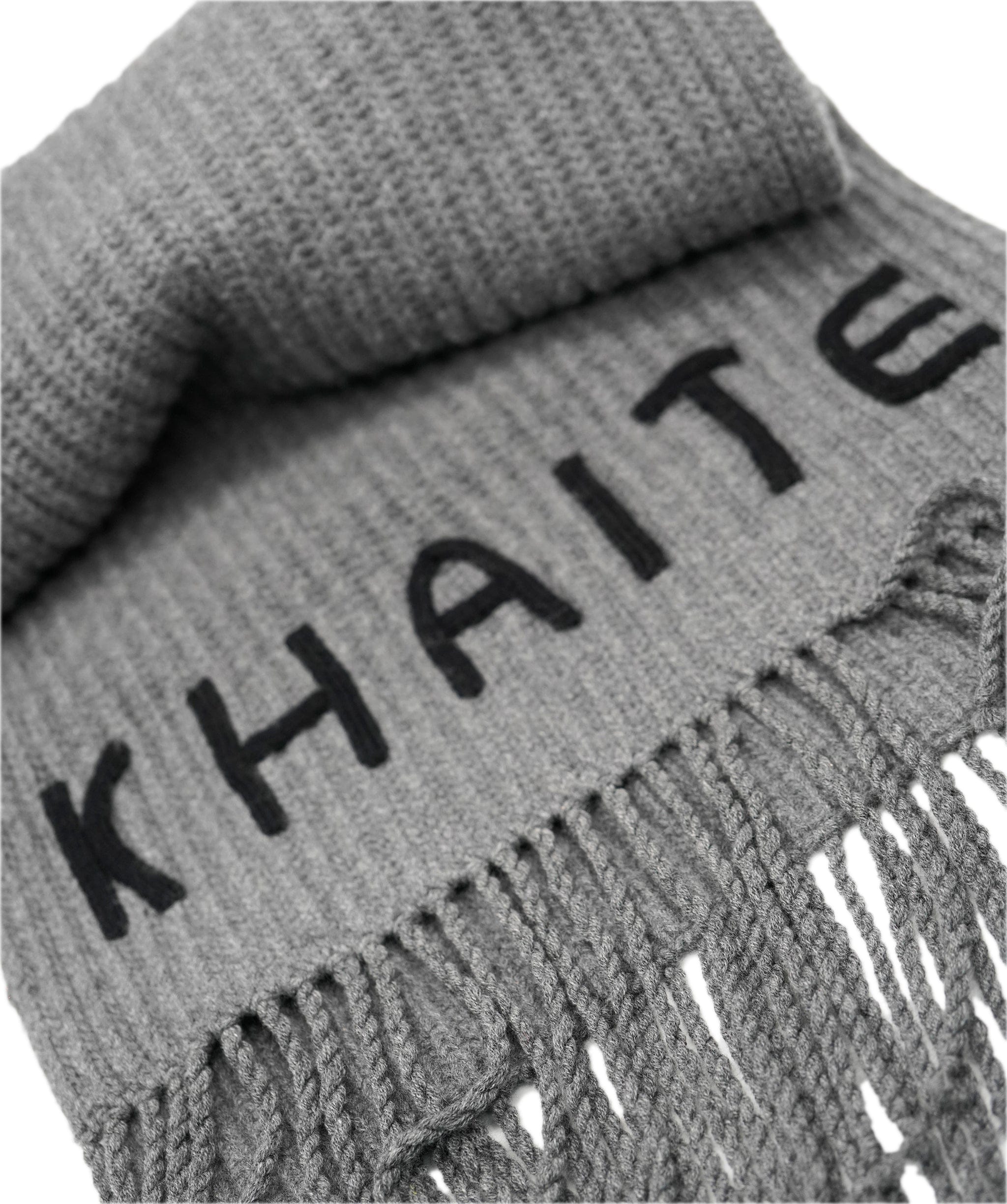 Brand Name Khaite Grey Knitted Scarf ALL0751