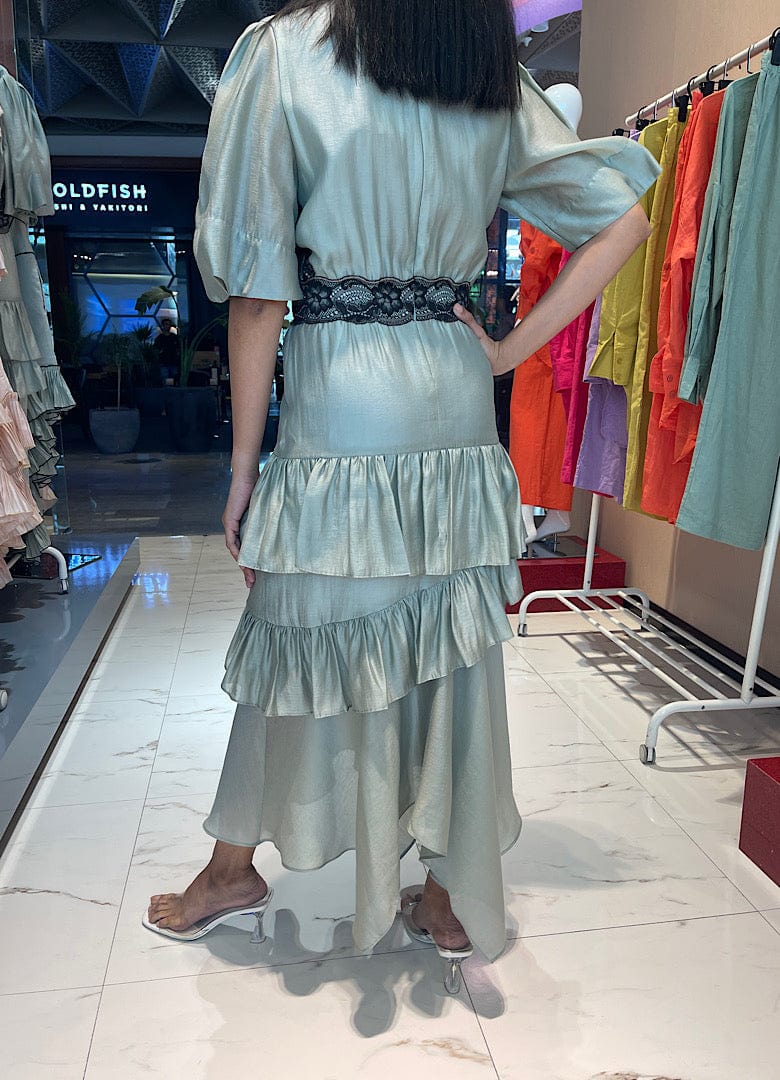 CAHIERS RUFFLE MAXI DRESS (فستان) "GVOZDIKA"