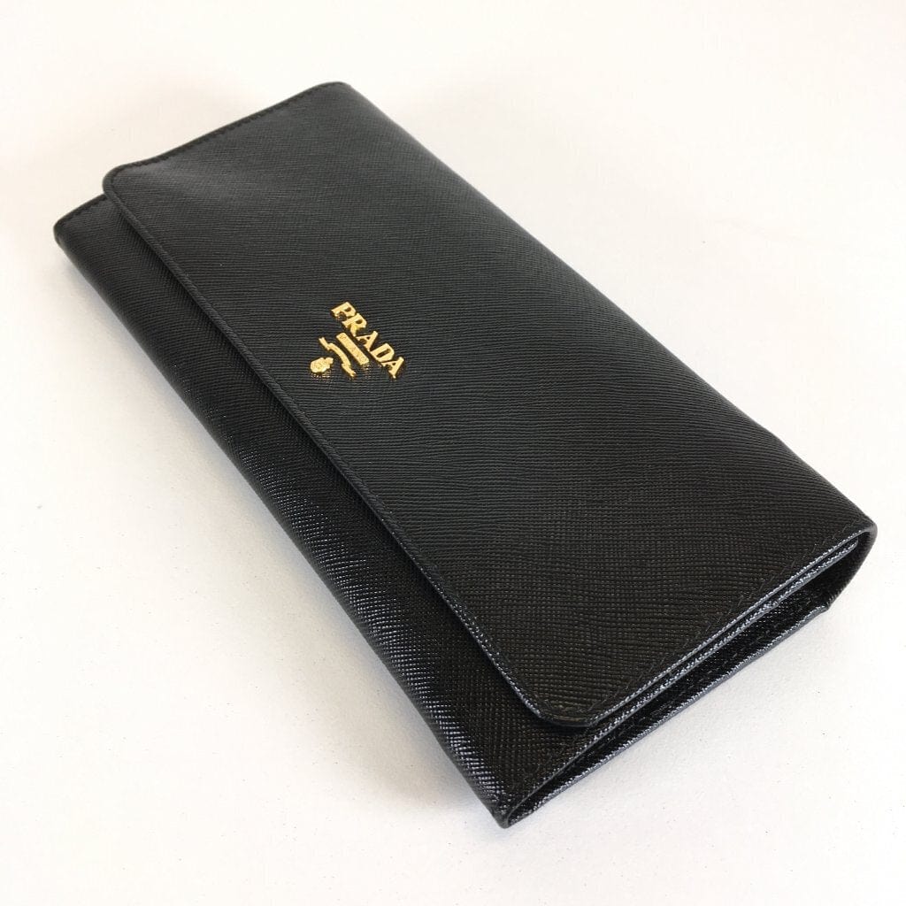 Calgary Prada Wallet On Chain (WOC)