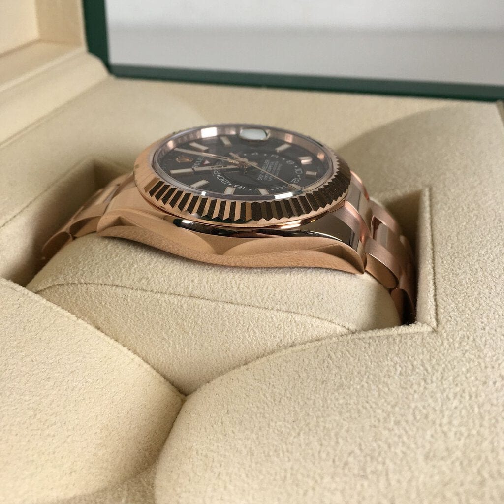 Canada Rolex Sky-Dweller Everose Gold