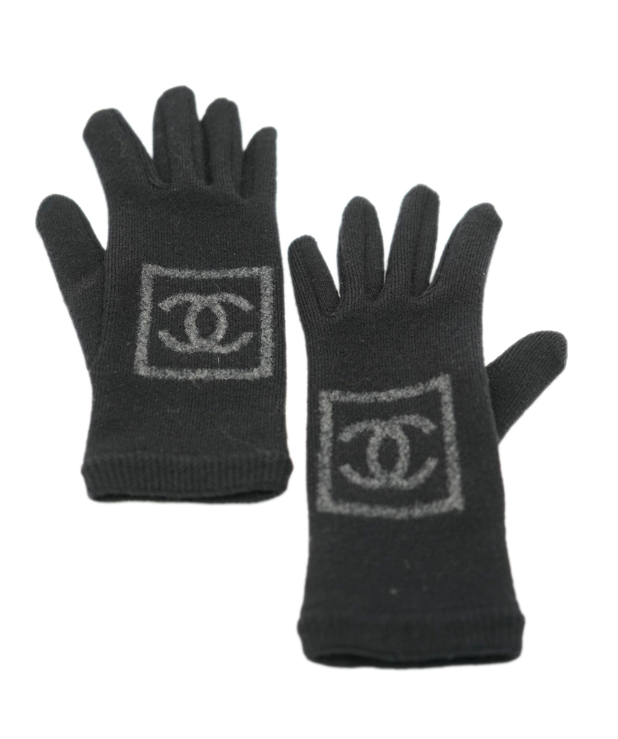 Chanel Chanel 08A Chanel Sport CC Wool Knit Gloves ALL0782