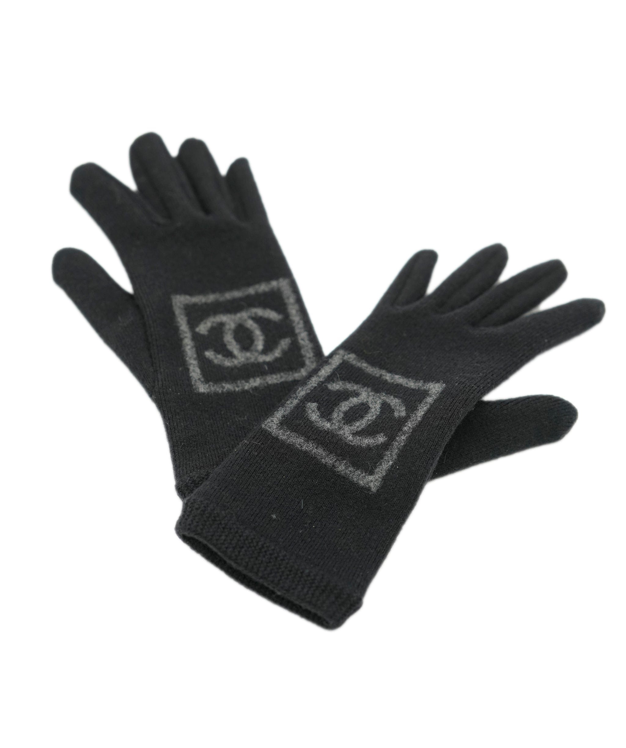 Chanel Chanel 08A Chanel Sport CC Wool Knit Gloves ALL0782