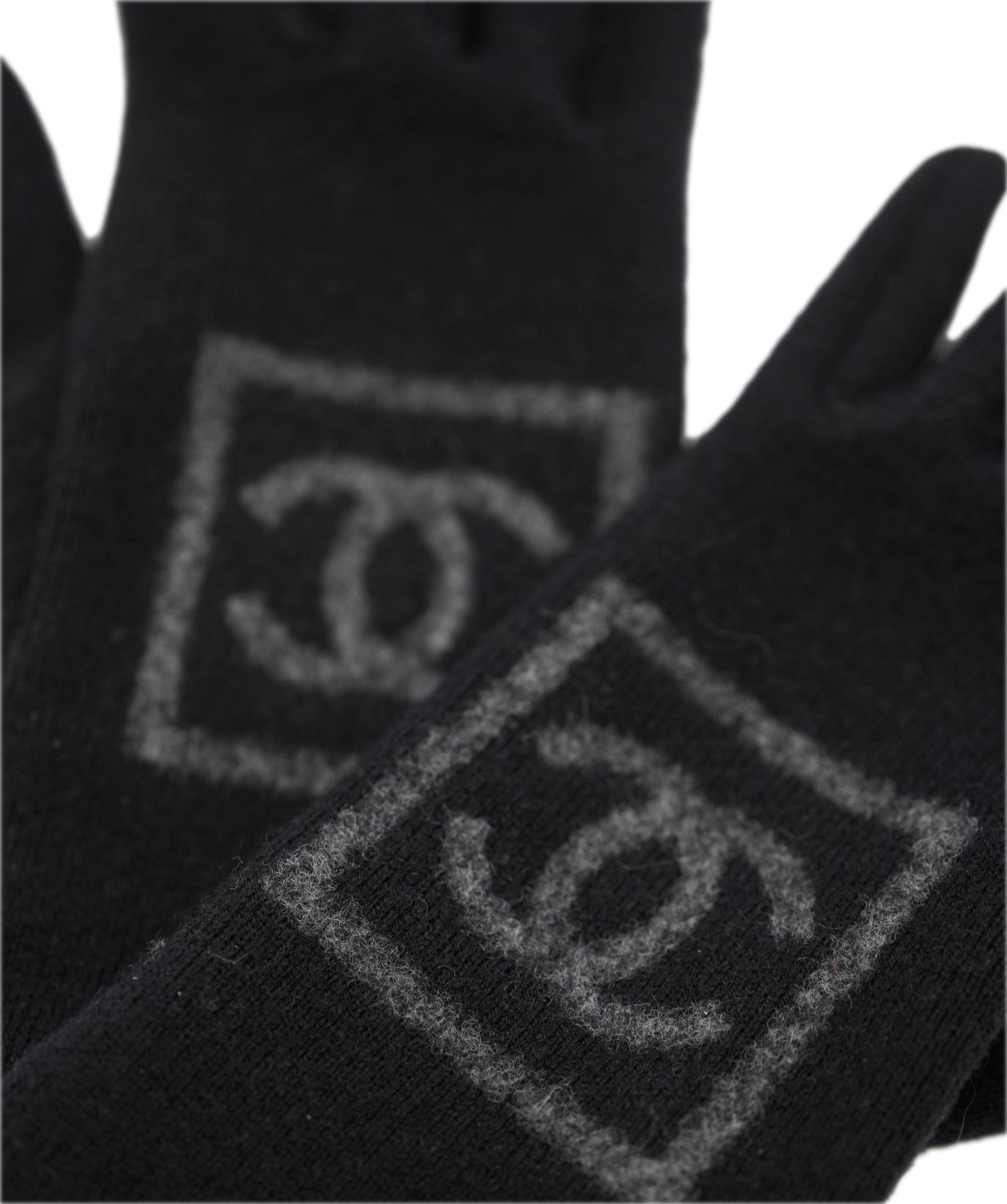 Chanel Chanel 08A Chanel Sport CC Wool Knit Gloves ALL0782