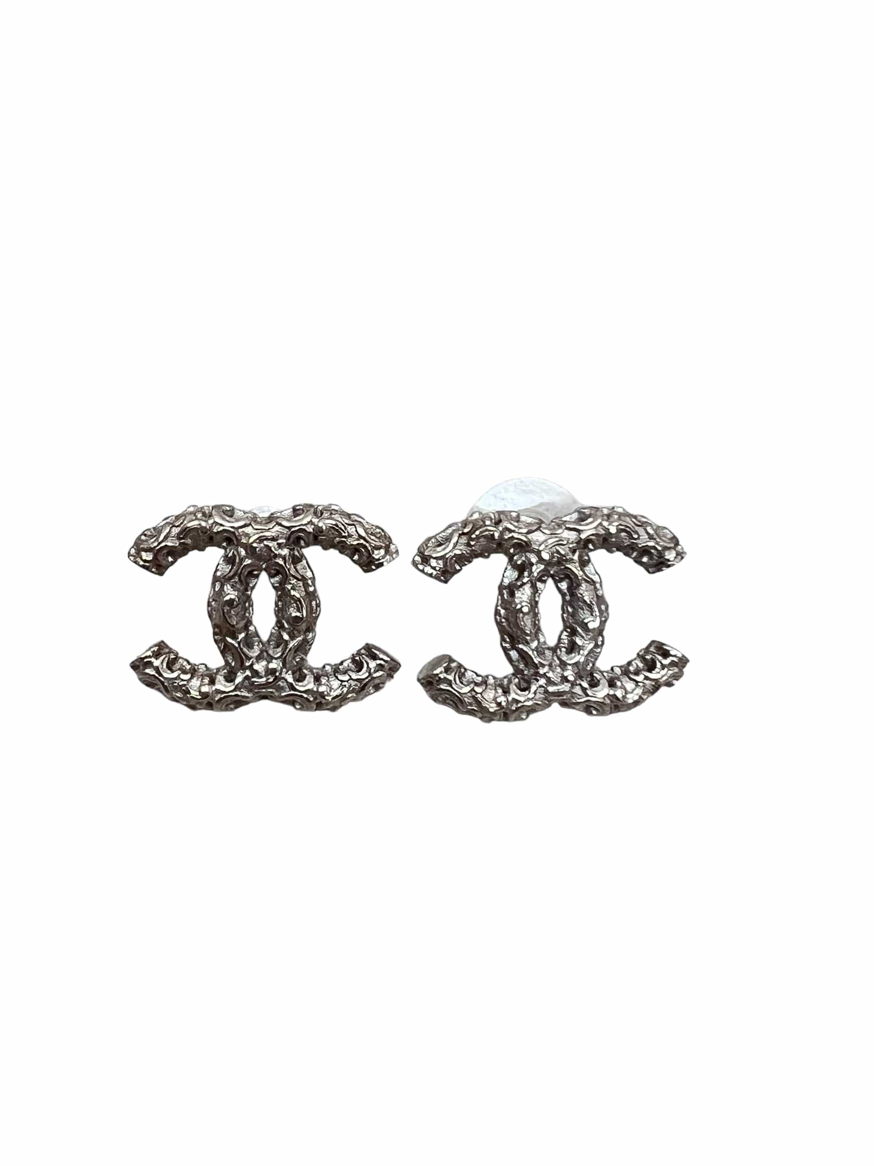 Chanel Chanel Baroque 2cm Silver CC Earstuds SYC1169