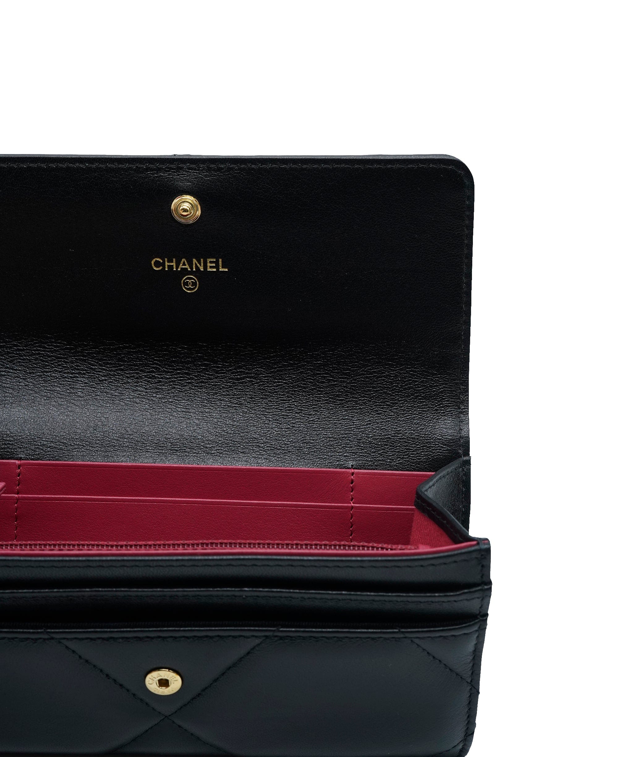 Chanel Chanel Black Quilted Lambskin Chanel 19 Flap Wallet ABC0887