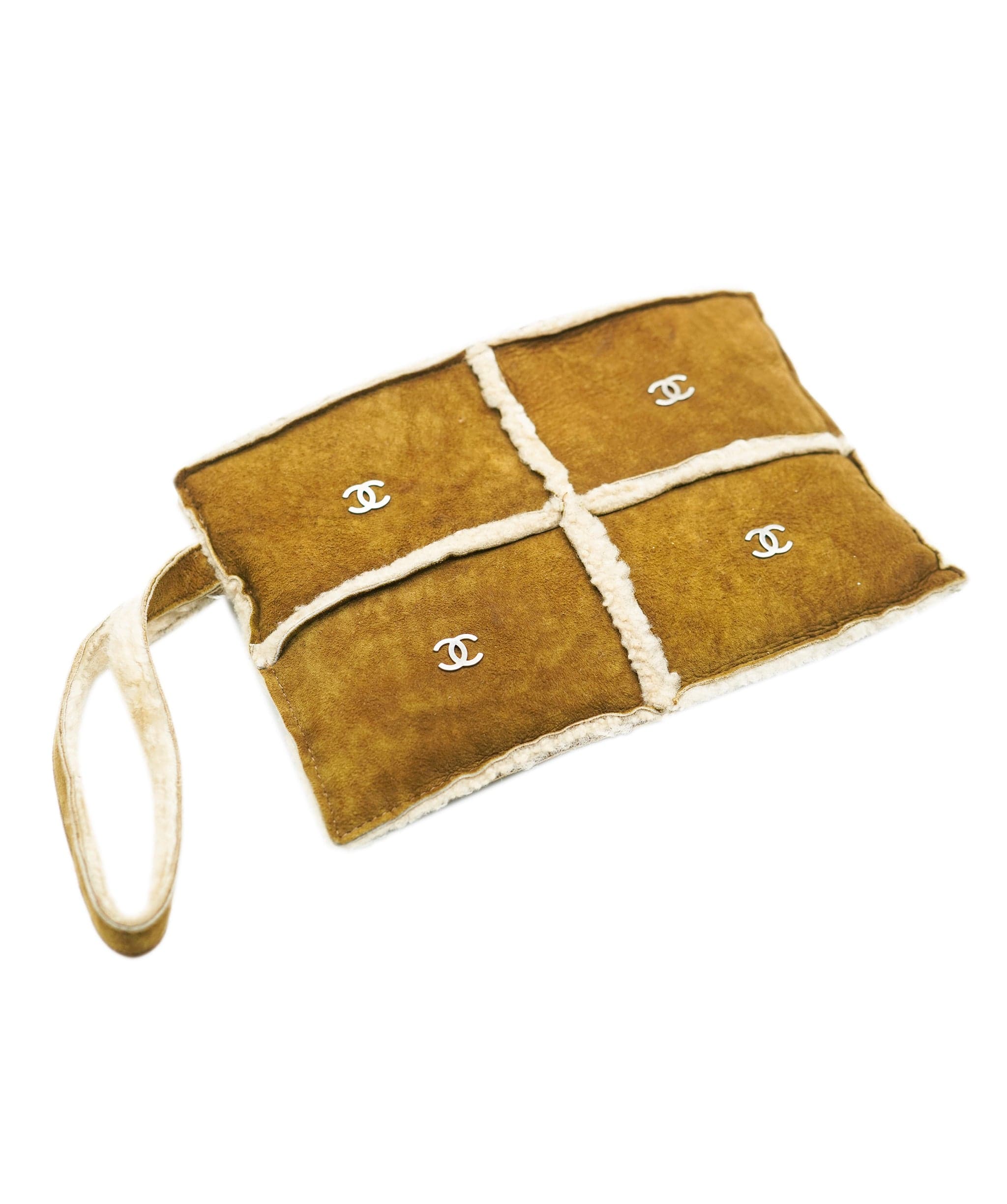 Chanel Chanel CC Mouton Wristlet Beige  ASL10584