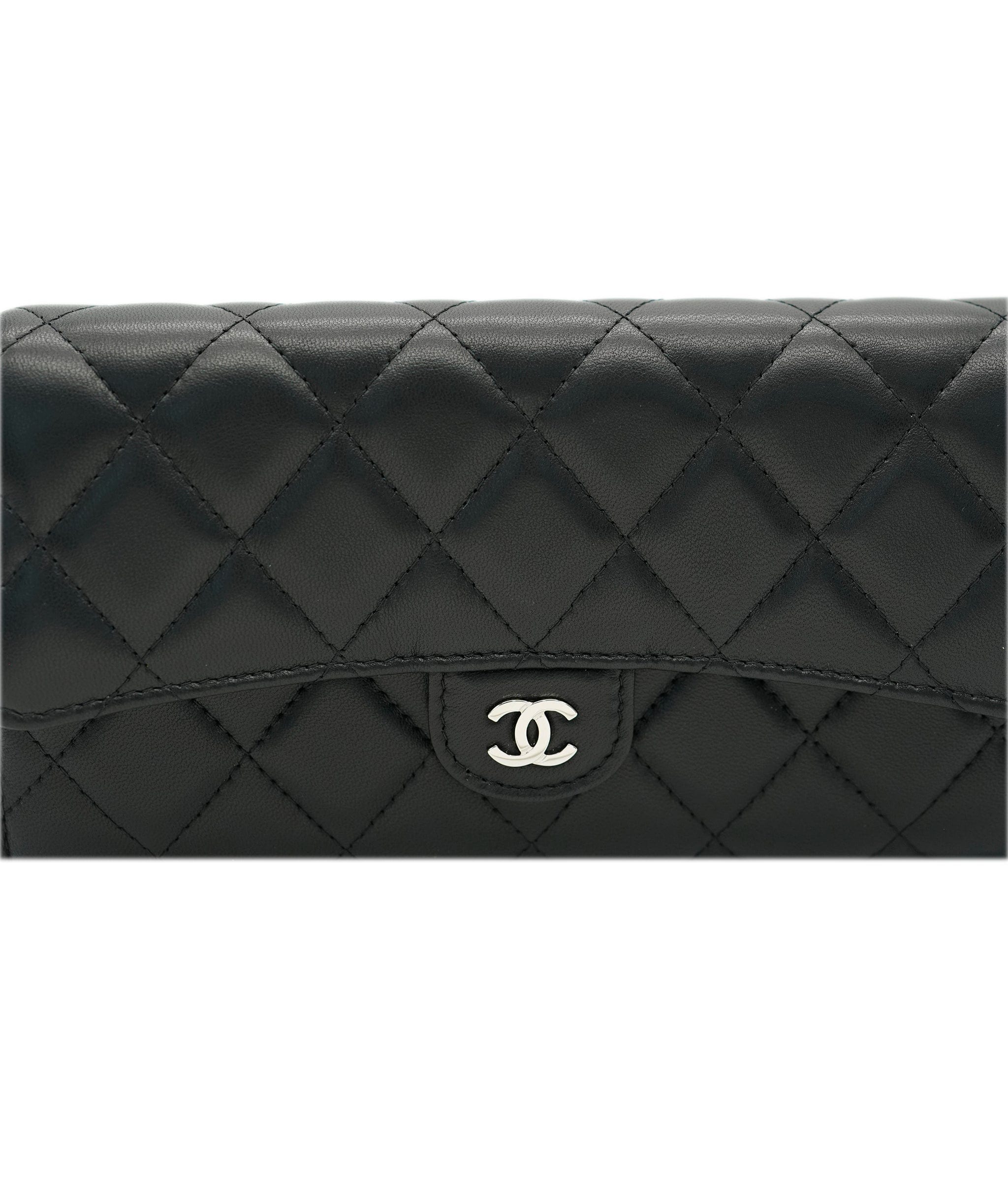 Chanel Chanel Classic Lambskin Long Wallet  ALC1772