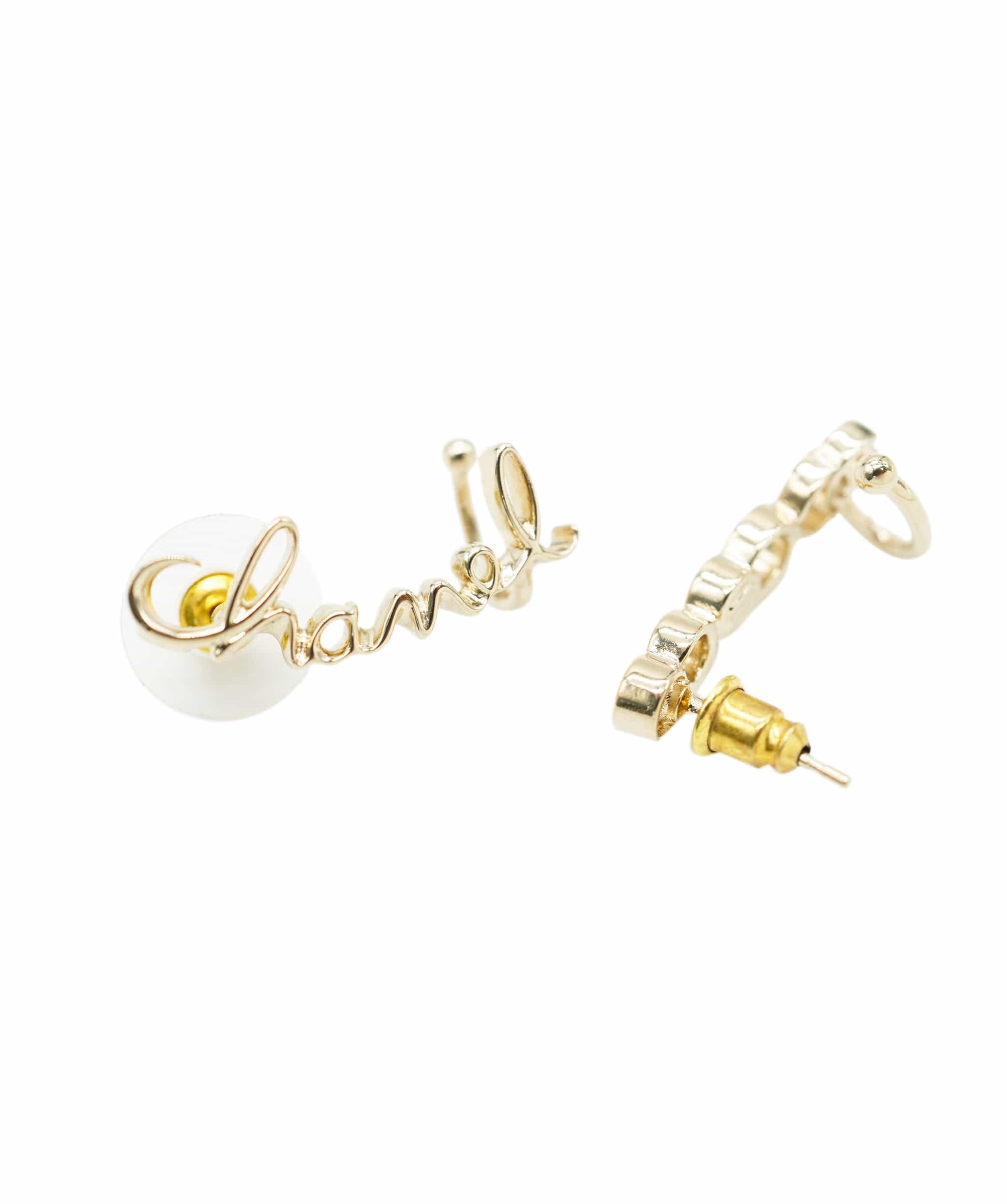 Chanel Chanel cuff earrings  ALC1274