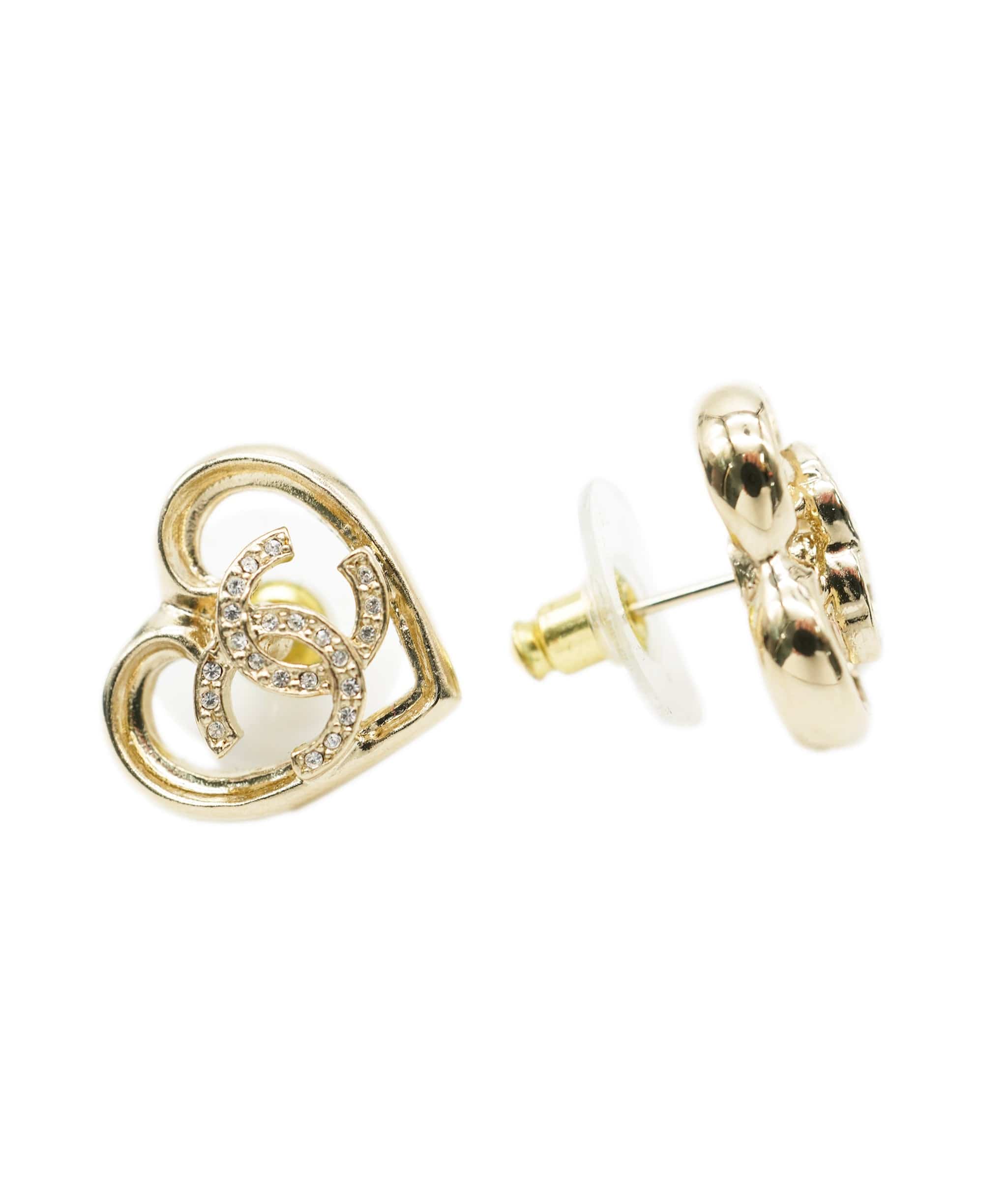 Chanel Chanel Heart Strass earrings ALC1141