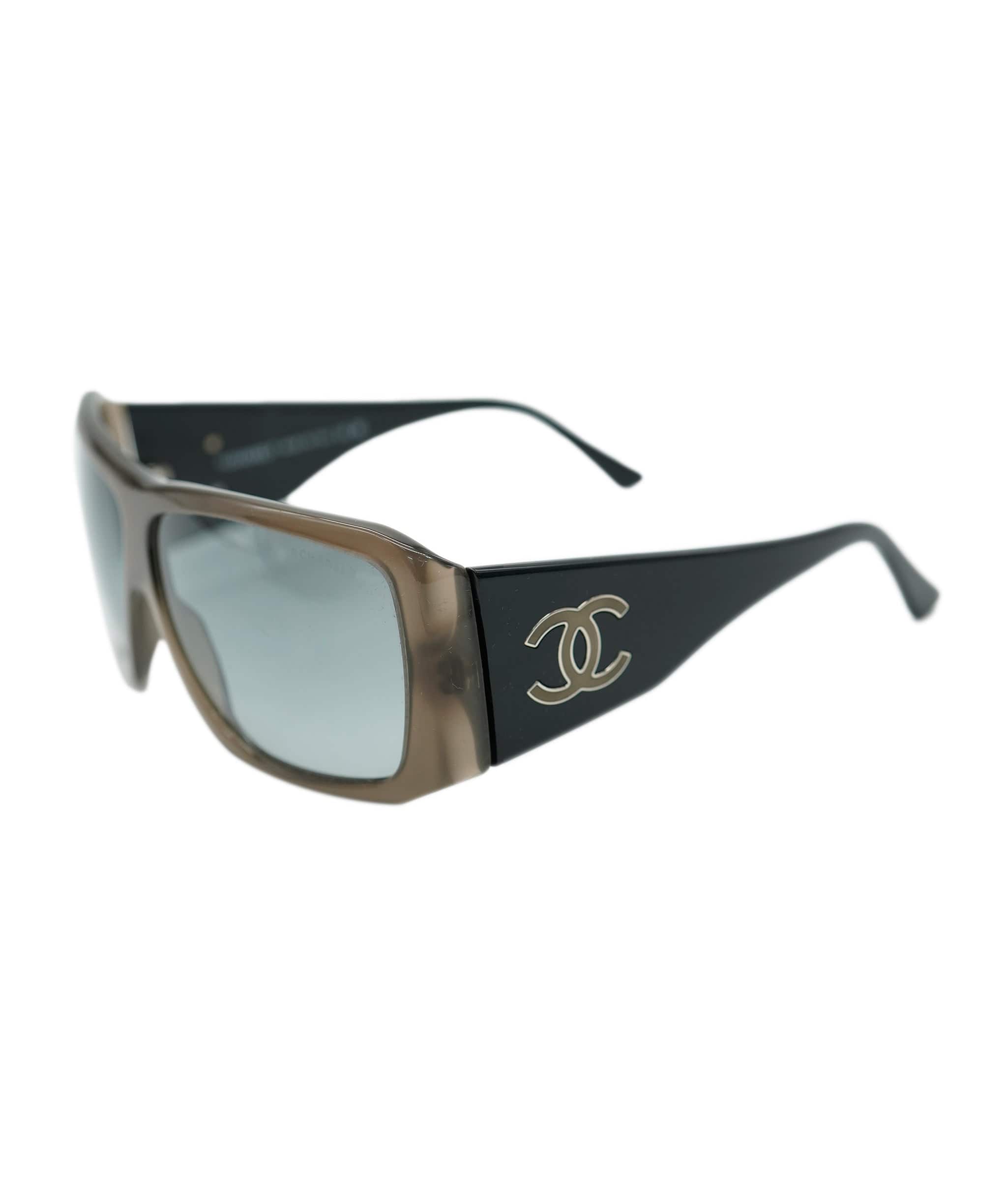 Chanel Chanel Logo Sunglasses in Brown/Black  ALL0715