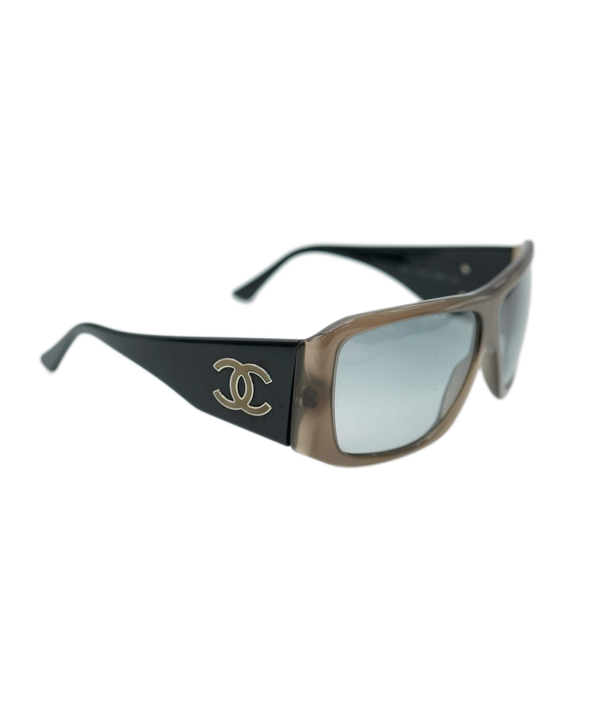 Chanel Chanel Logo Sunglasses in Brown/Black  ALL0715