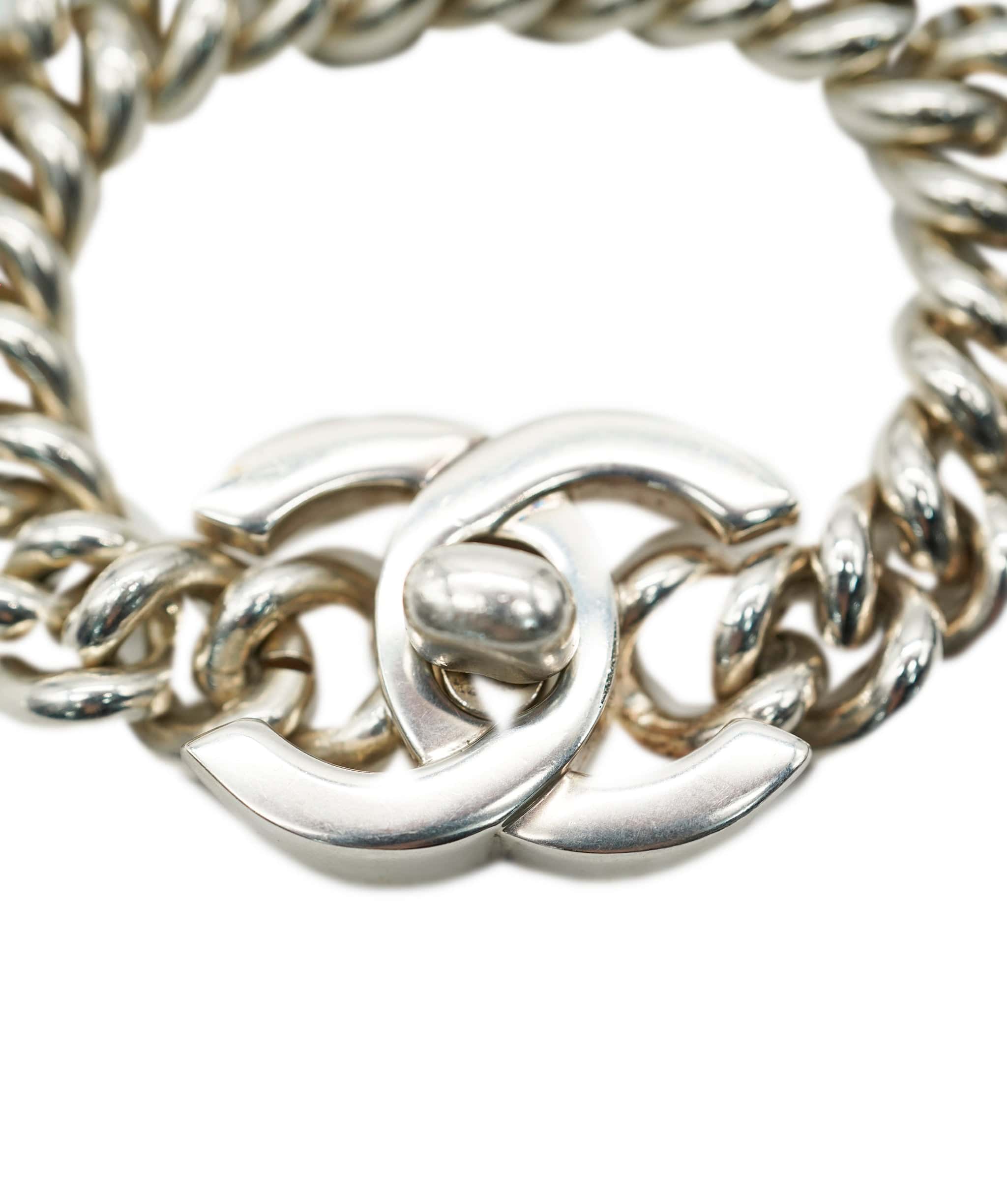 Chanel Chanel Silver Turnlock bracelet  ALL0690