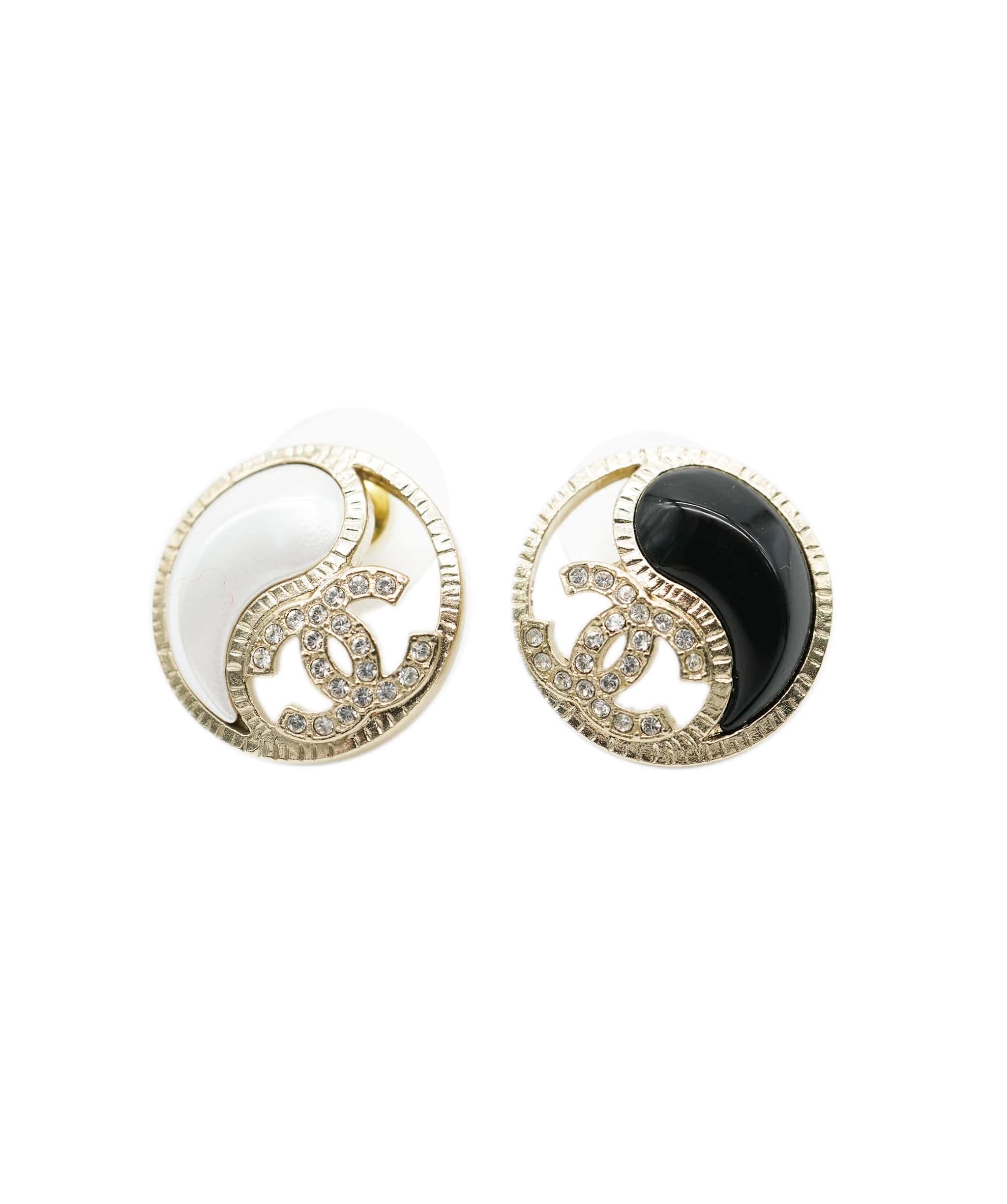 Chanel Chanel yin and yang diamante stud earrings AJL0173