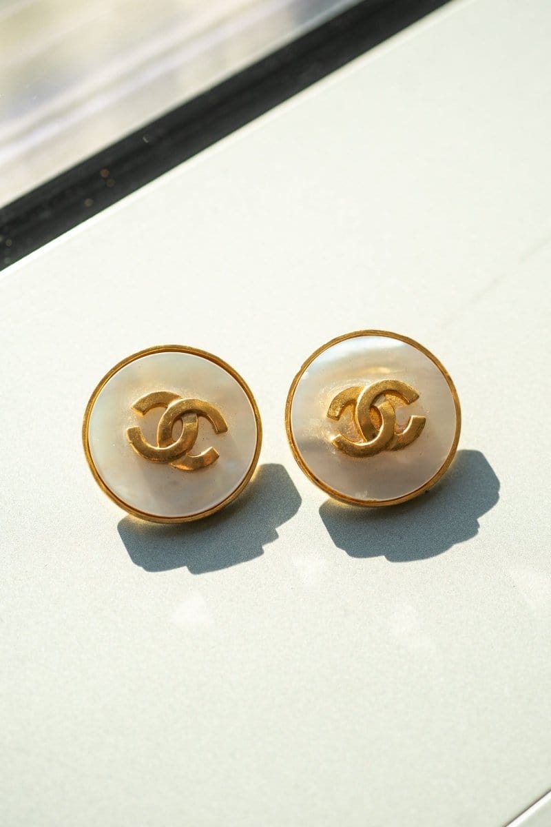 95A Chanel Jumbo Mother of Pearl Large Stud Earrings Runway ASL3627