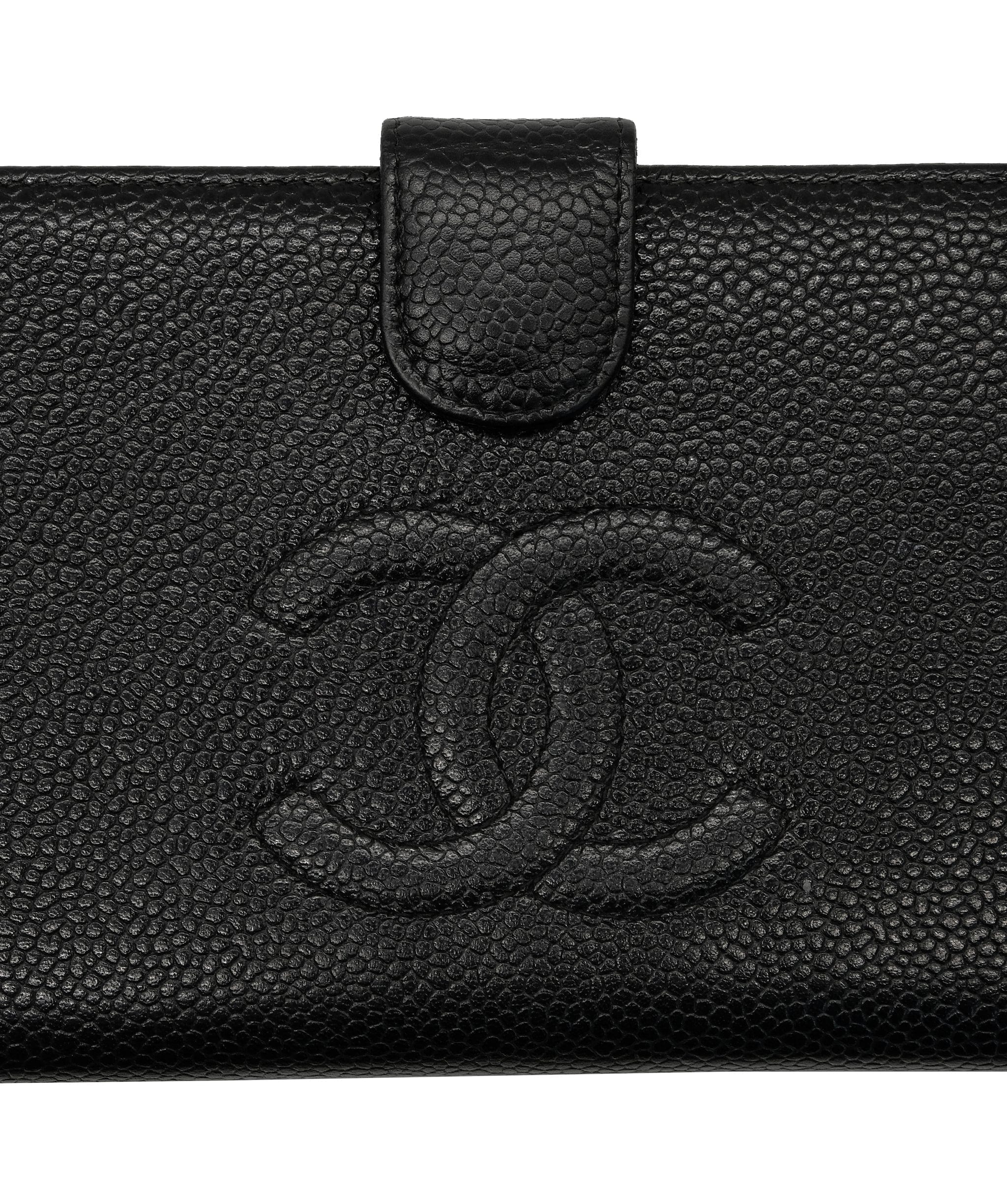 Chanel Chanel Caviar Skin Bi-Fold Long Wallet Clasp Leather 90186299 ASL8108