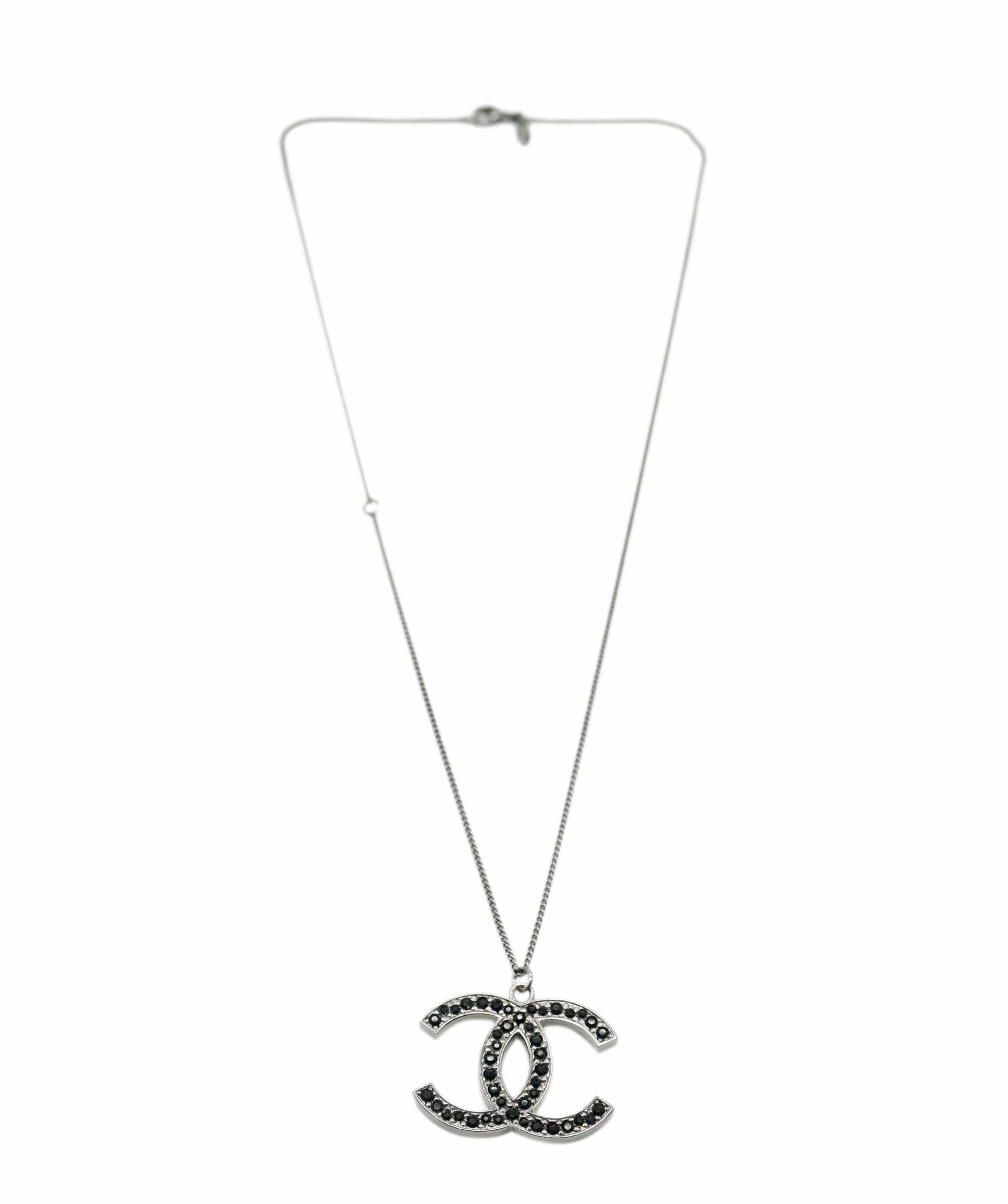 Chanel Chanel CC grey necklace ALC0590