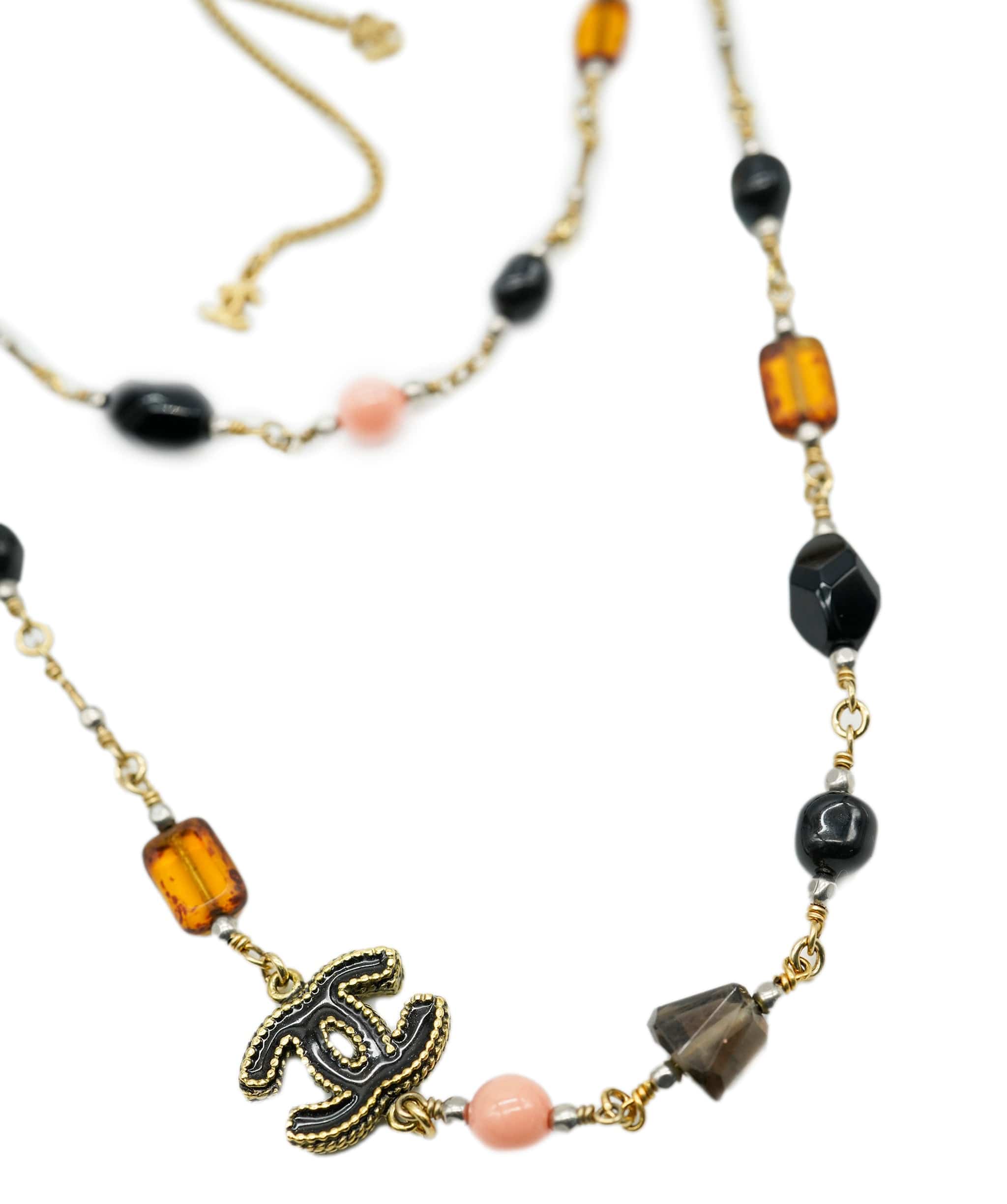 Chanel Chanel CC logo and beads necklace - ASL1982