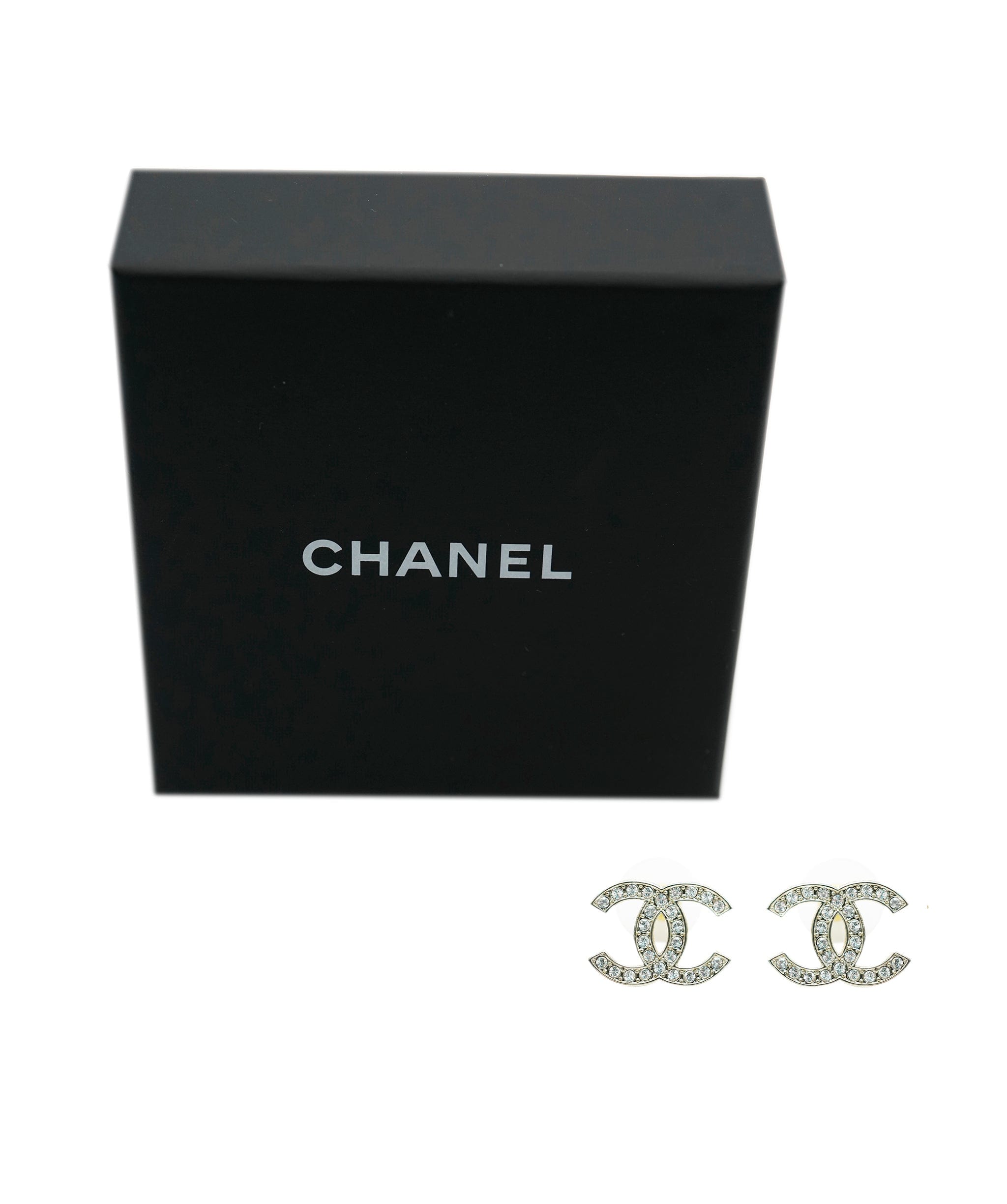 Chanel Chanel Classic champagne diamonte cc studds  ASL9331