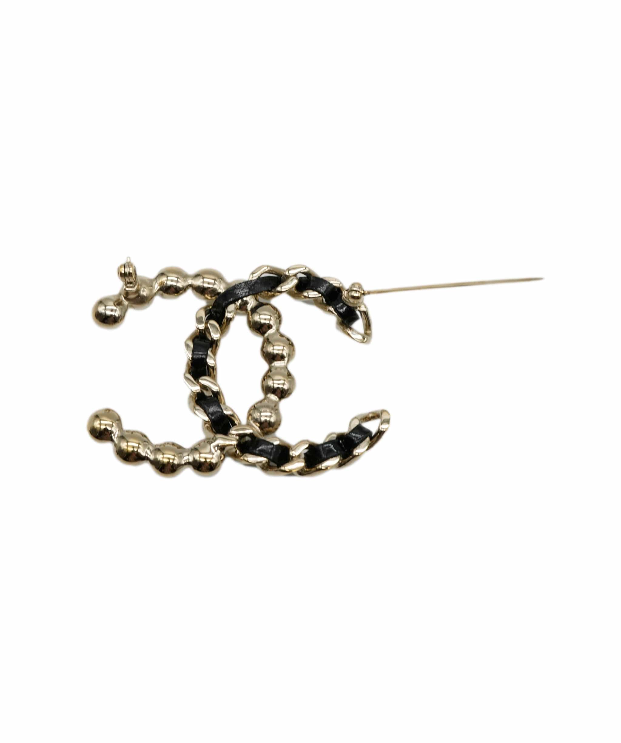 Chanel Chanel crystal brooch ALC0741